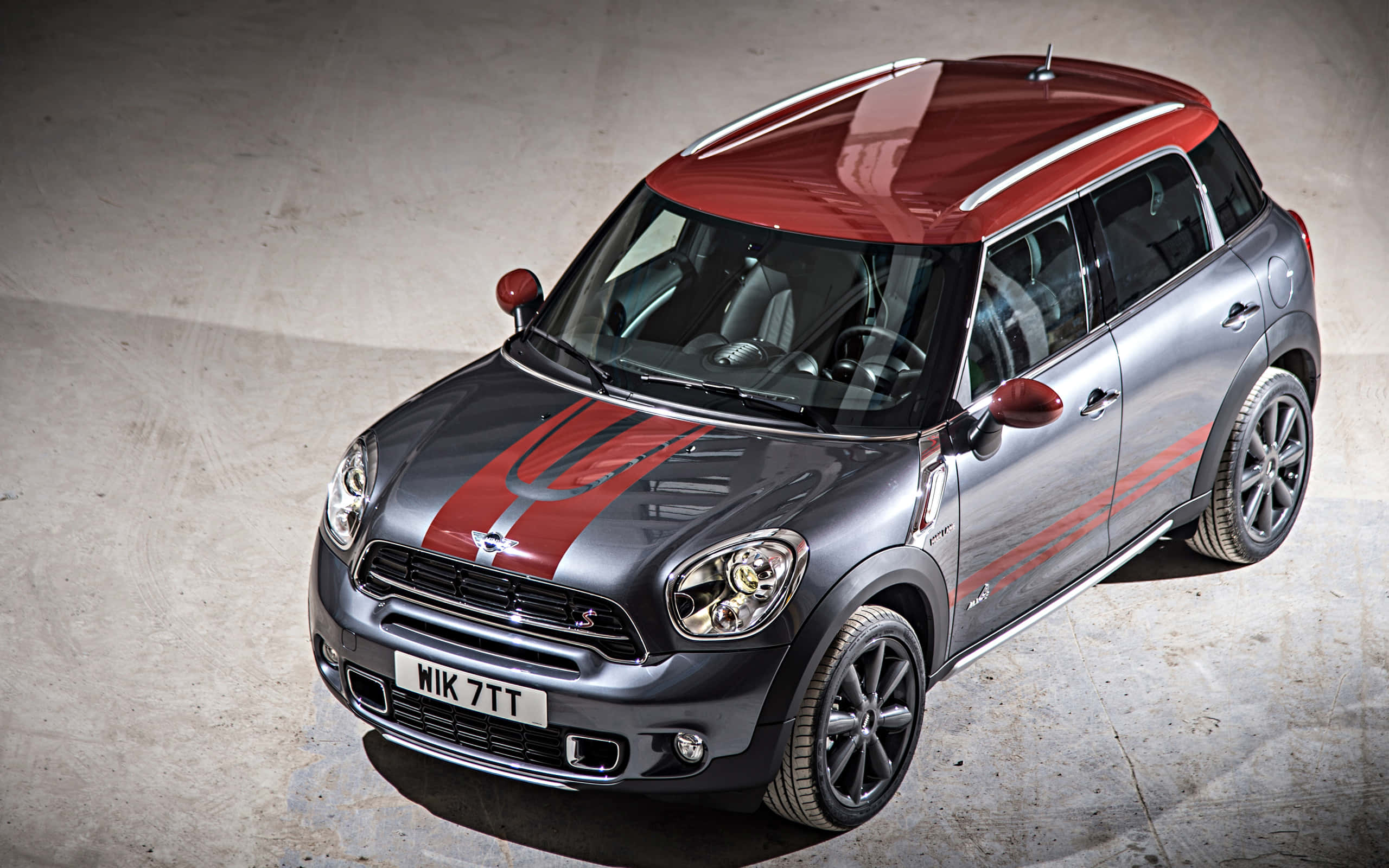 MINI Countryman, metallic gray, red roof, 2K Desktop Wallpaper