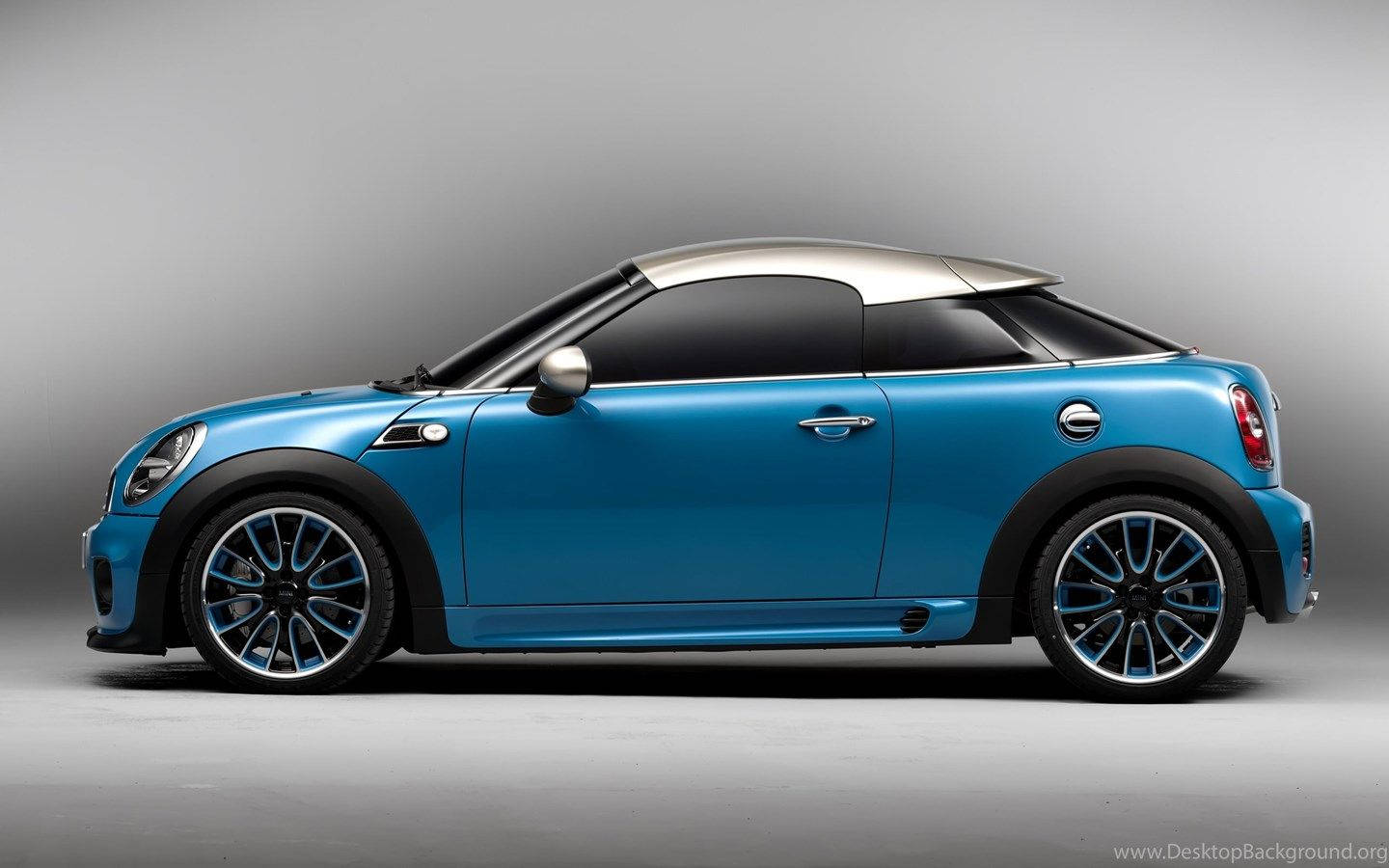 Blue Mini Cooper, silver roof, black accents, HD Desktop Wallpaper