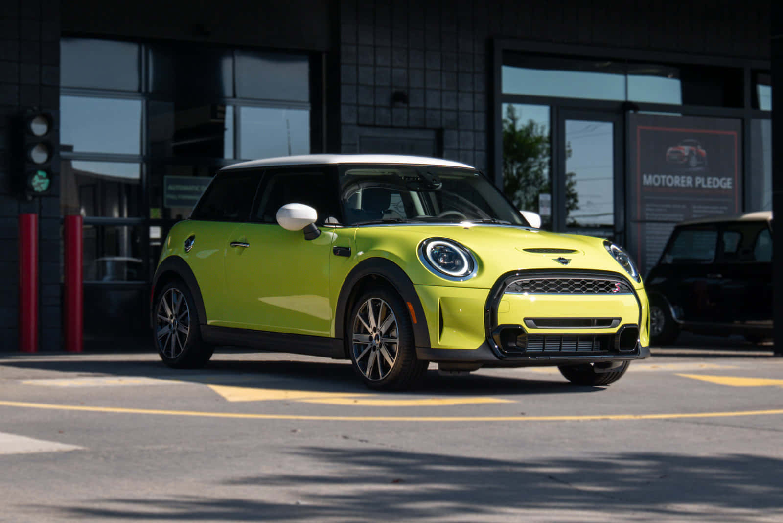 MINI Cooper S, lime green, modern dealership, HD Desktop Wallpaper