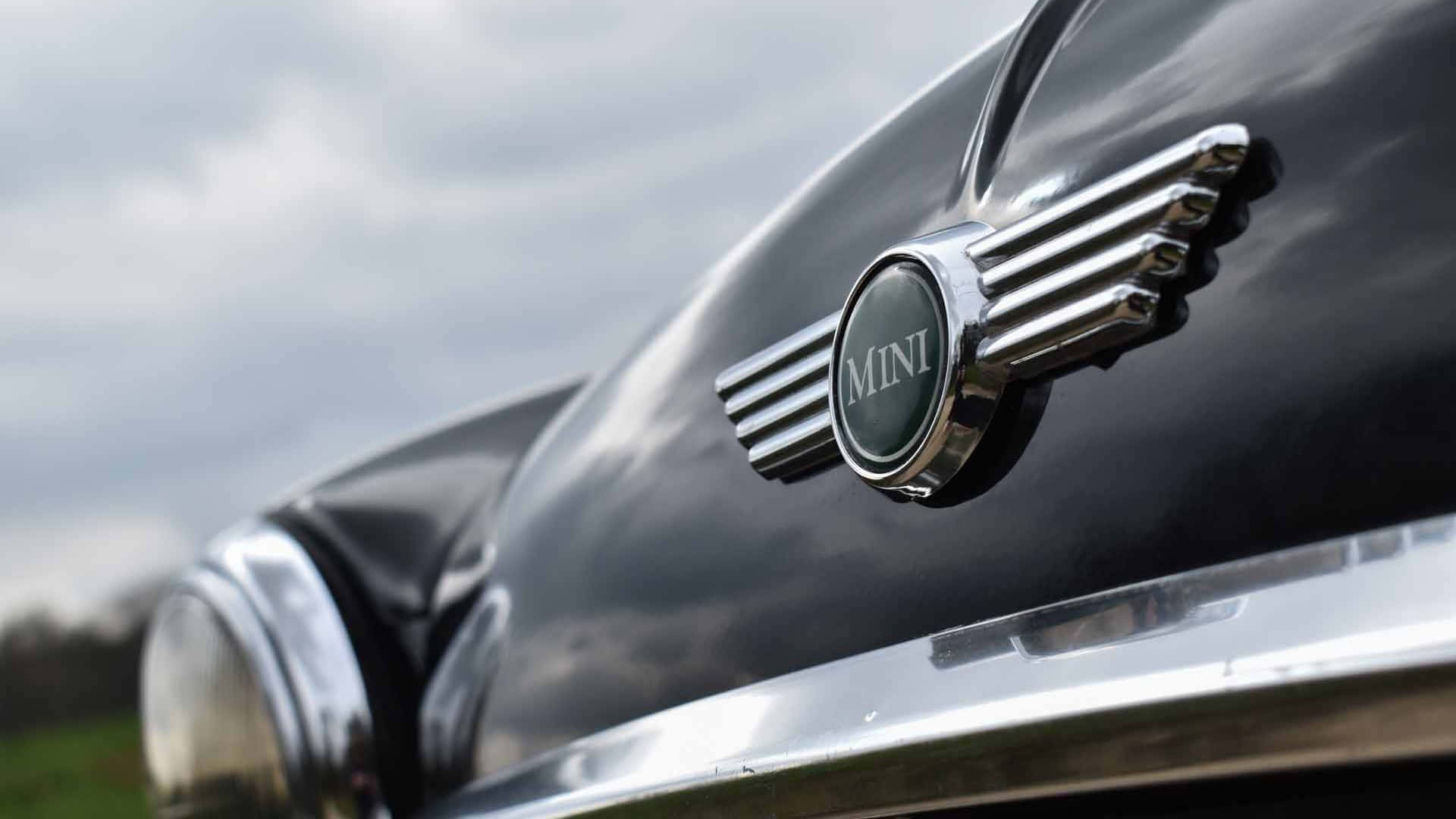 Mini Cooper, chrome emblem, vintage black Mini, Full HD Desktop Wallpaper