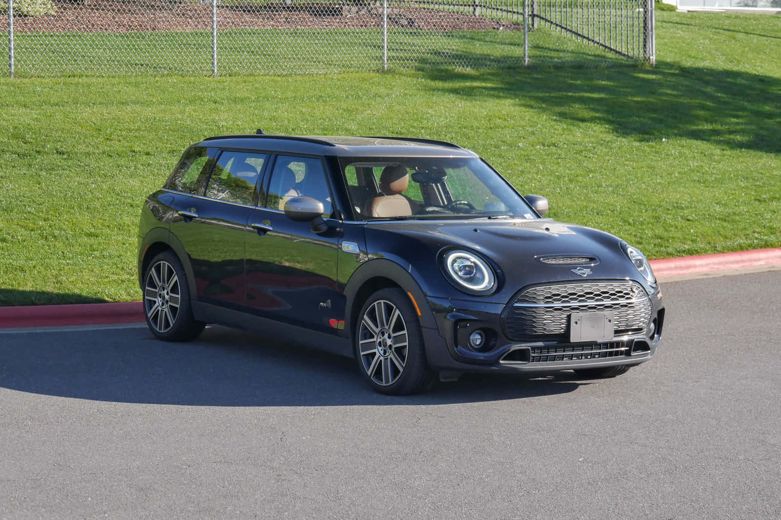 Mini Cooper S Clubman ALL4, black, asphalt, HD Desktop Wallpaper