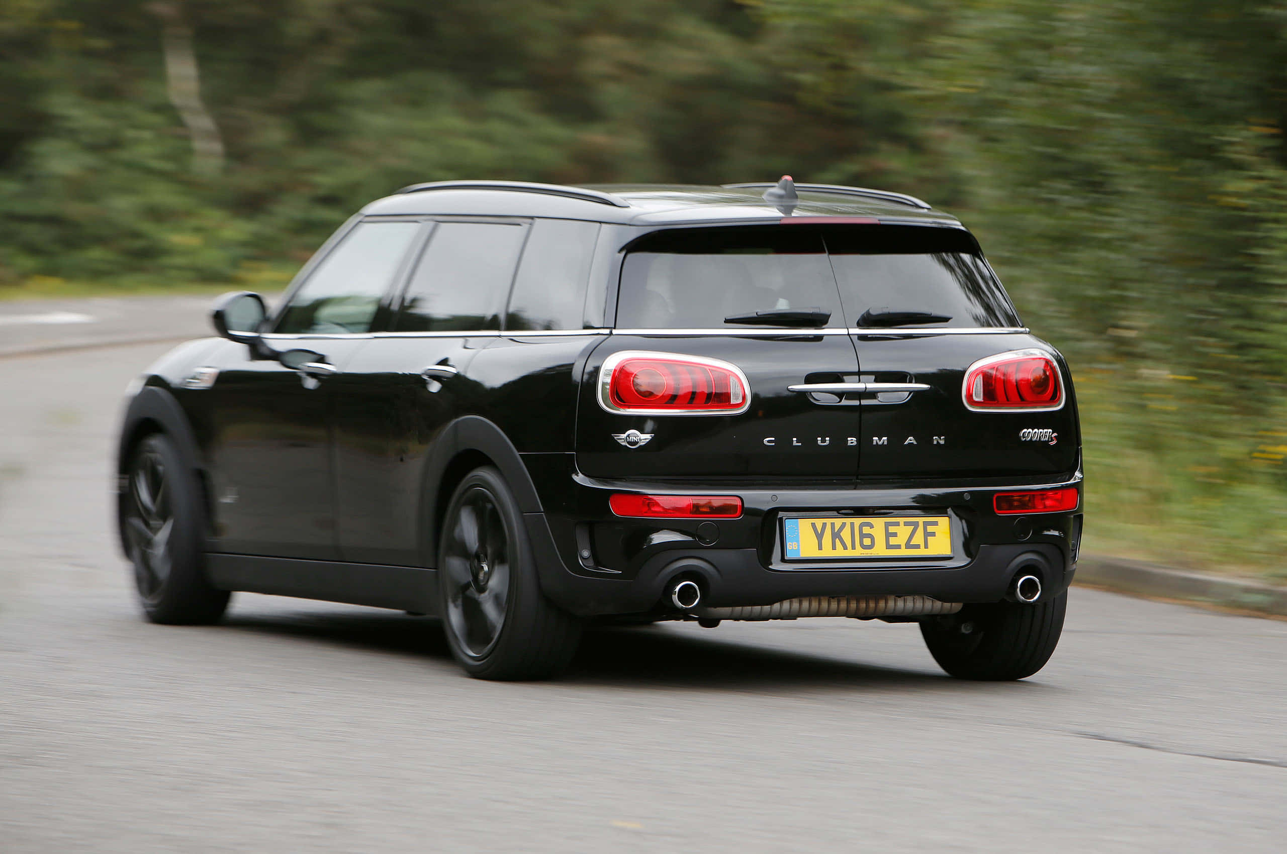 Mini Cooper S Clubman All4, black, tree-lined road, 2K Desktop Wallpaper