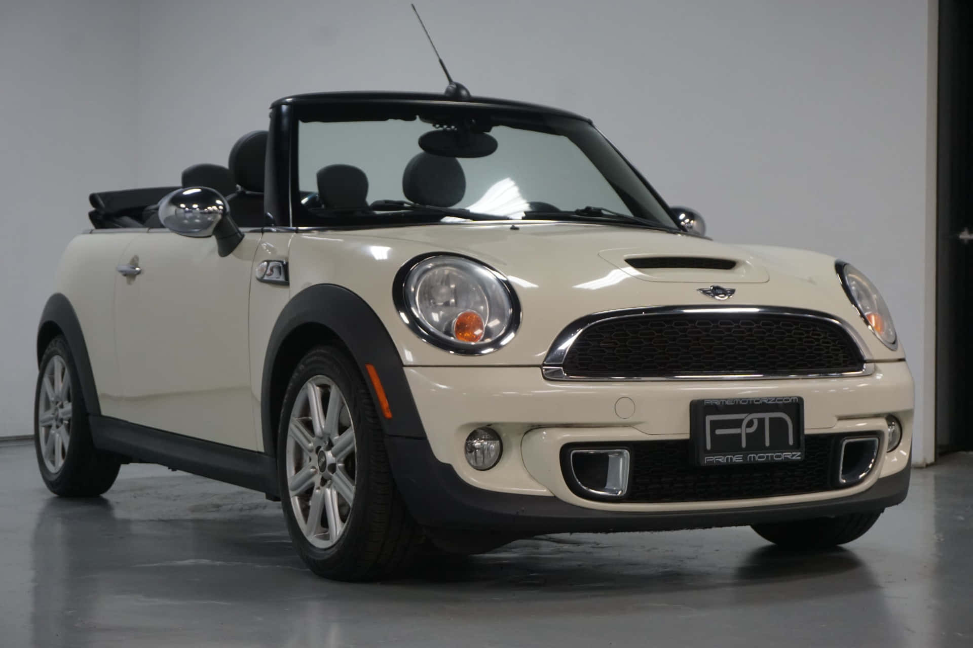 Mini Cooper S Convertible, cream, black accents, Full HD Desktop Wallpaper