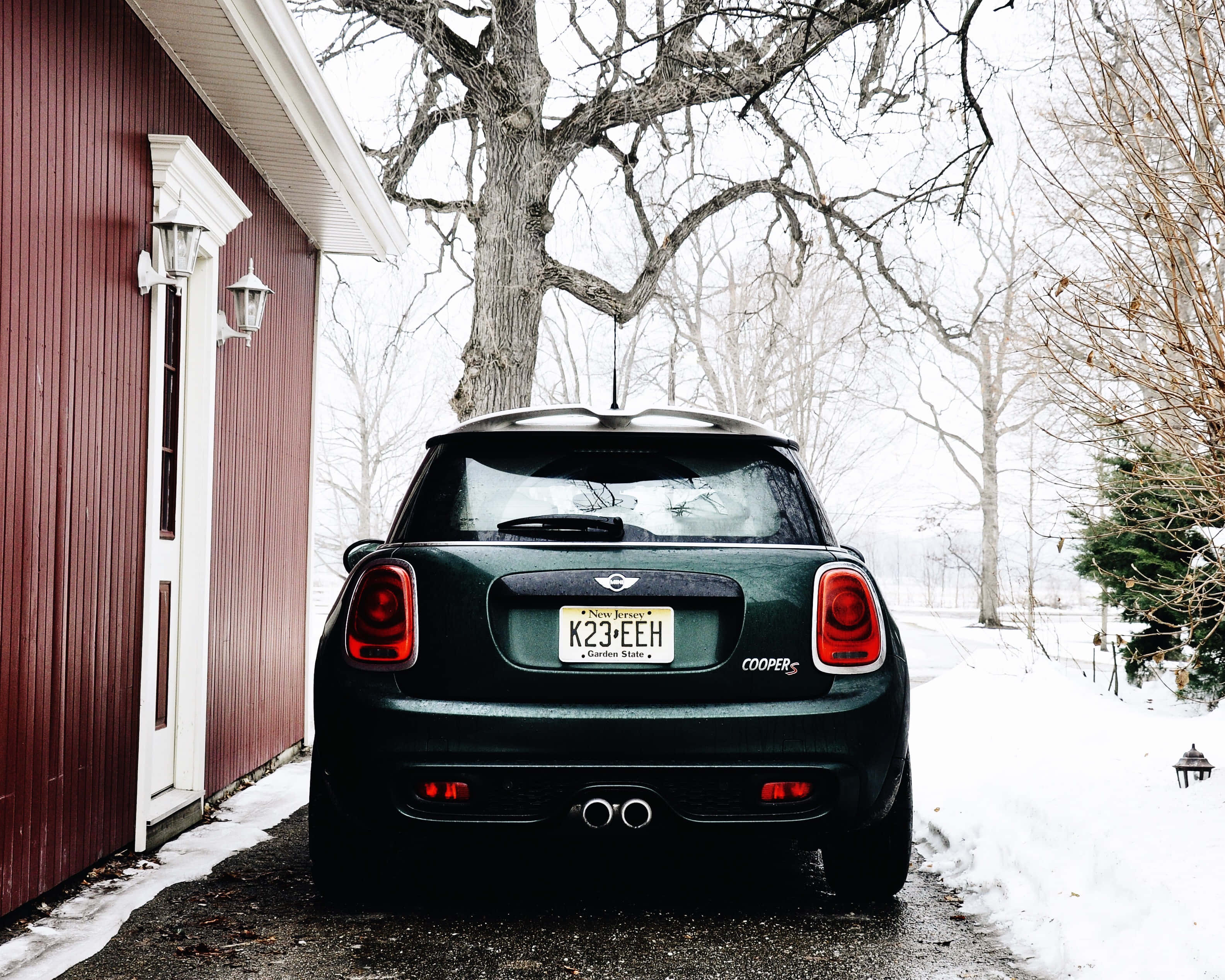 Mini Cooper S, dark green, snowy driveway, 2K Desktop Wallpaper