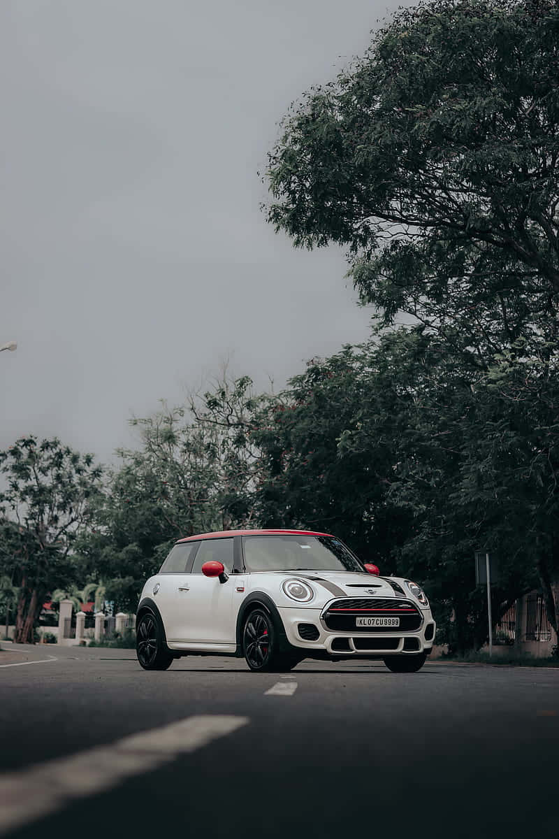 White Mini Cooper S E, red roof, black accents, SD Phone Wallpaper
