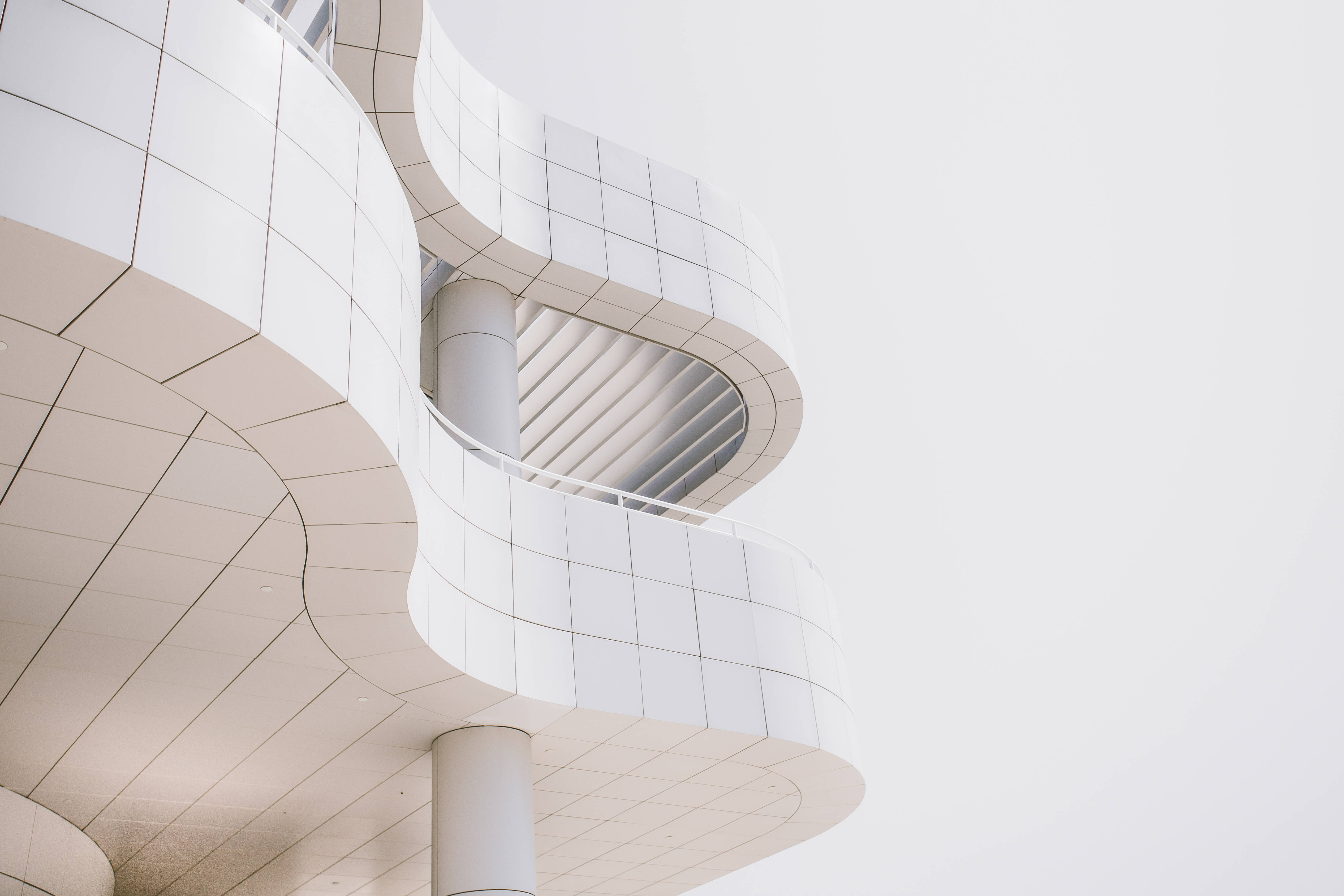 minimalist curved balcony architecture, white spiral building, curved tiled balconies, 4K Desktop Wallpaper