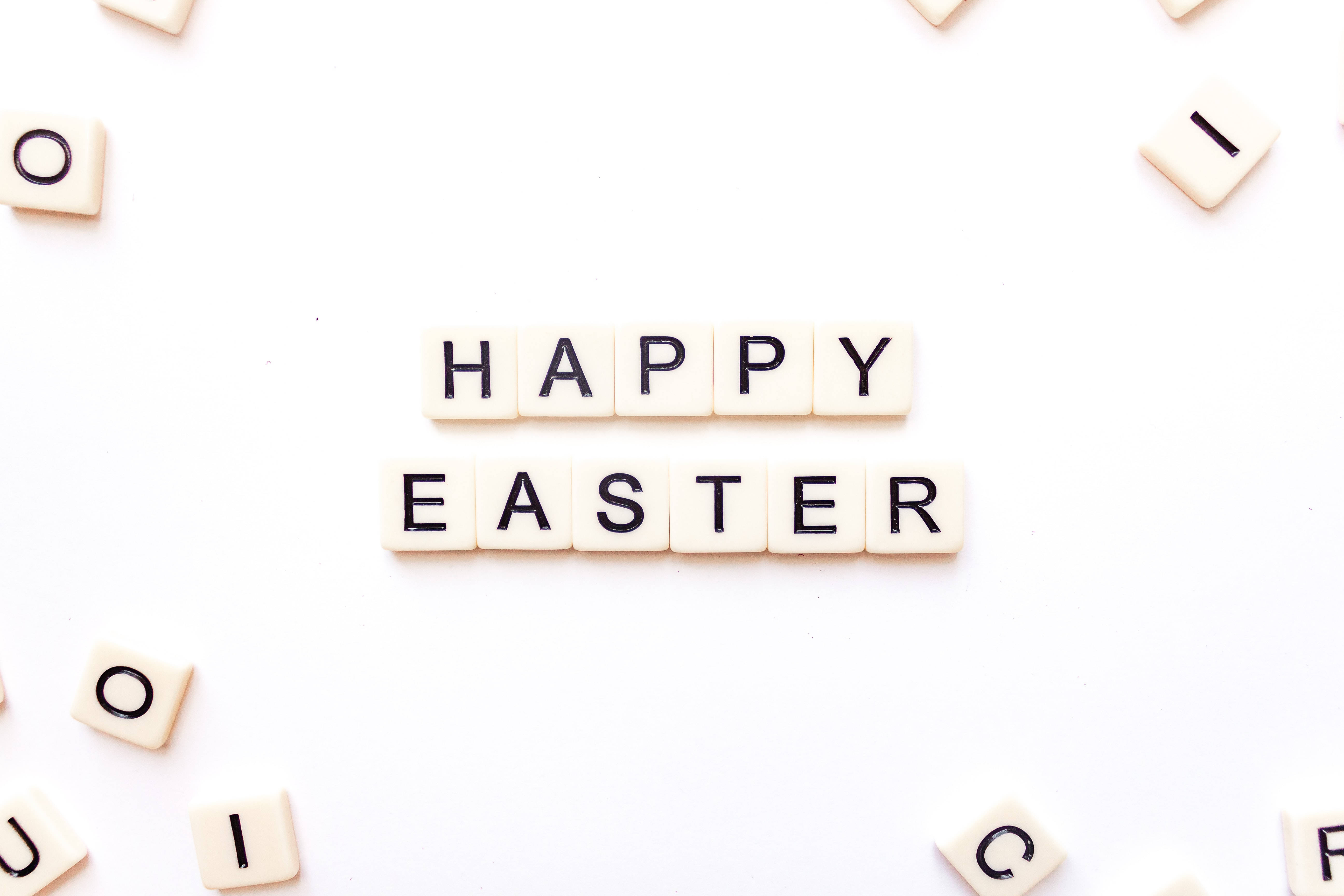 HAPPY EASTER, white tiles, bright white background, 5K Desktop Wallpaper