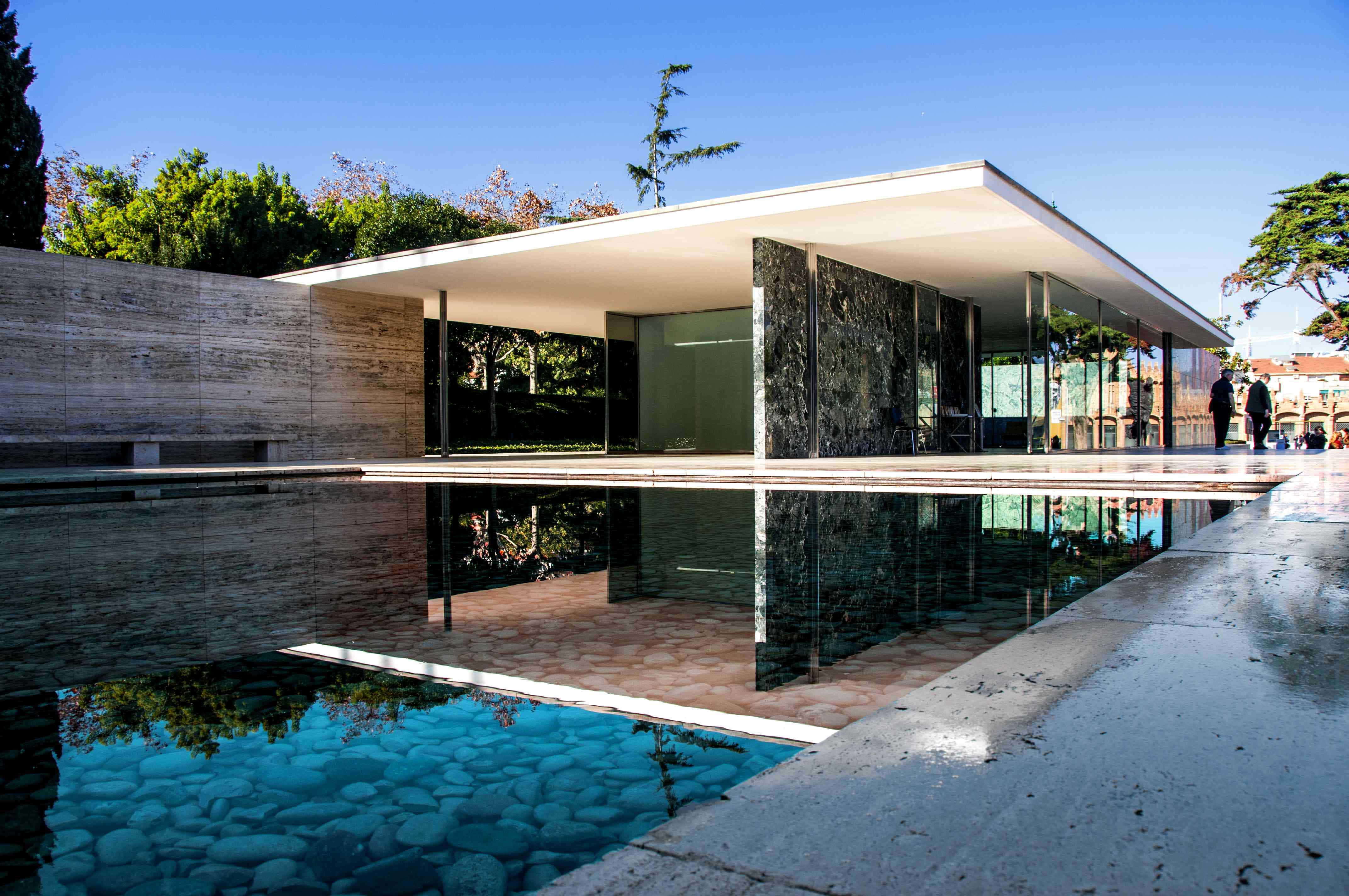 minimalist architecture, flat roof, glass walls, 4K Desktop Wallpaper