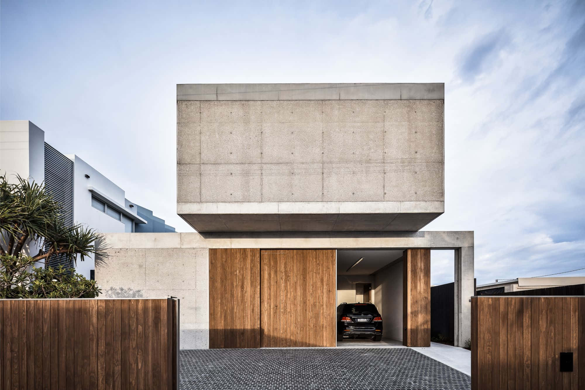 modern concrete house, wooden garage doors, parked car, Full HD Desktop Wallpaper