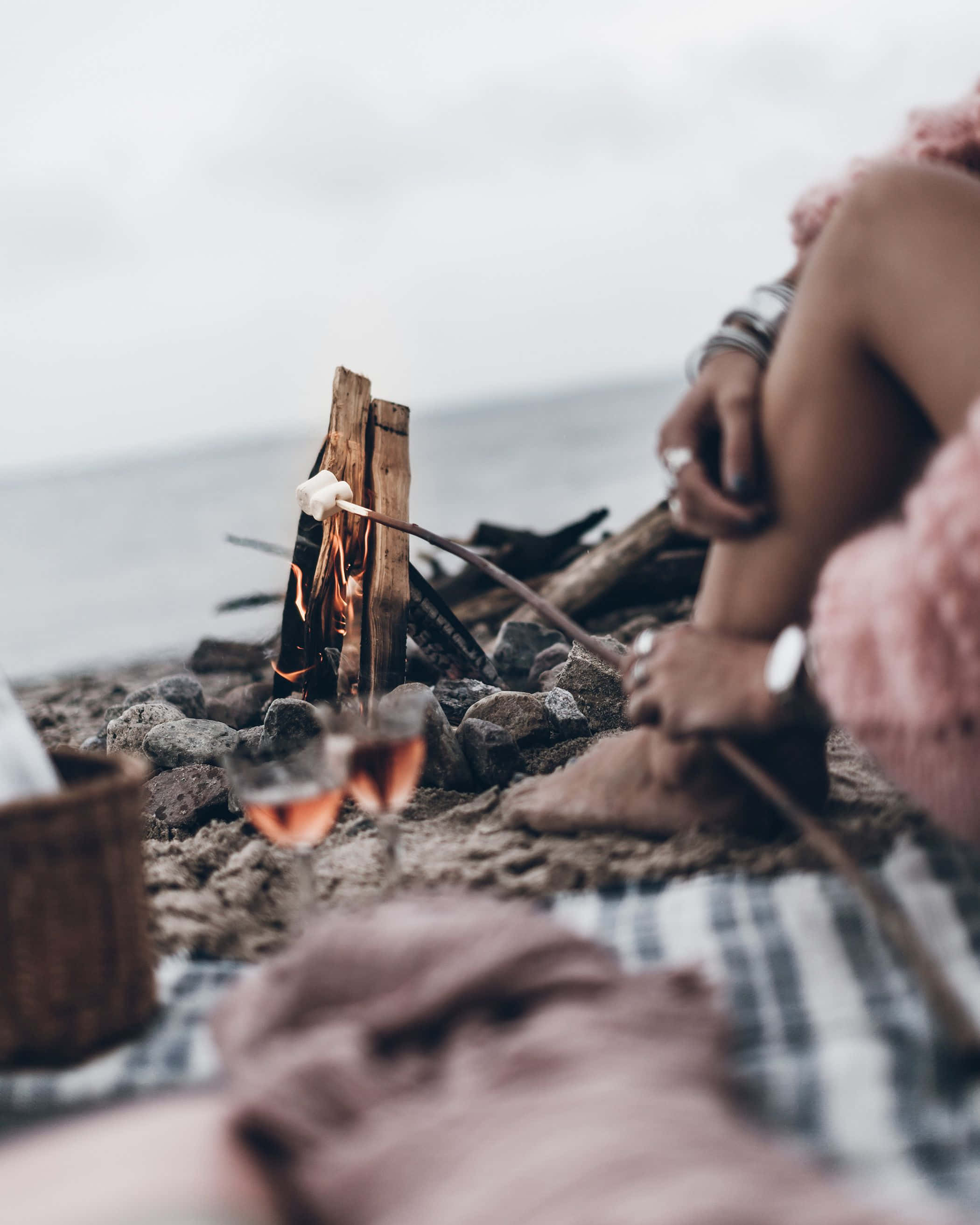 minimalist camping, beach campfire, marshmallow, 2K Phone Wallpaper