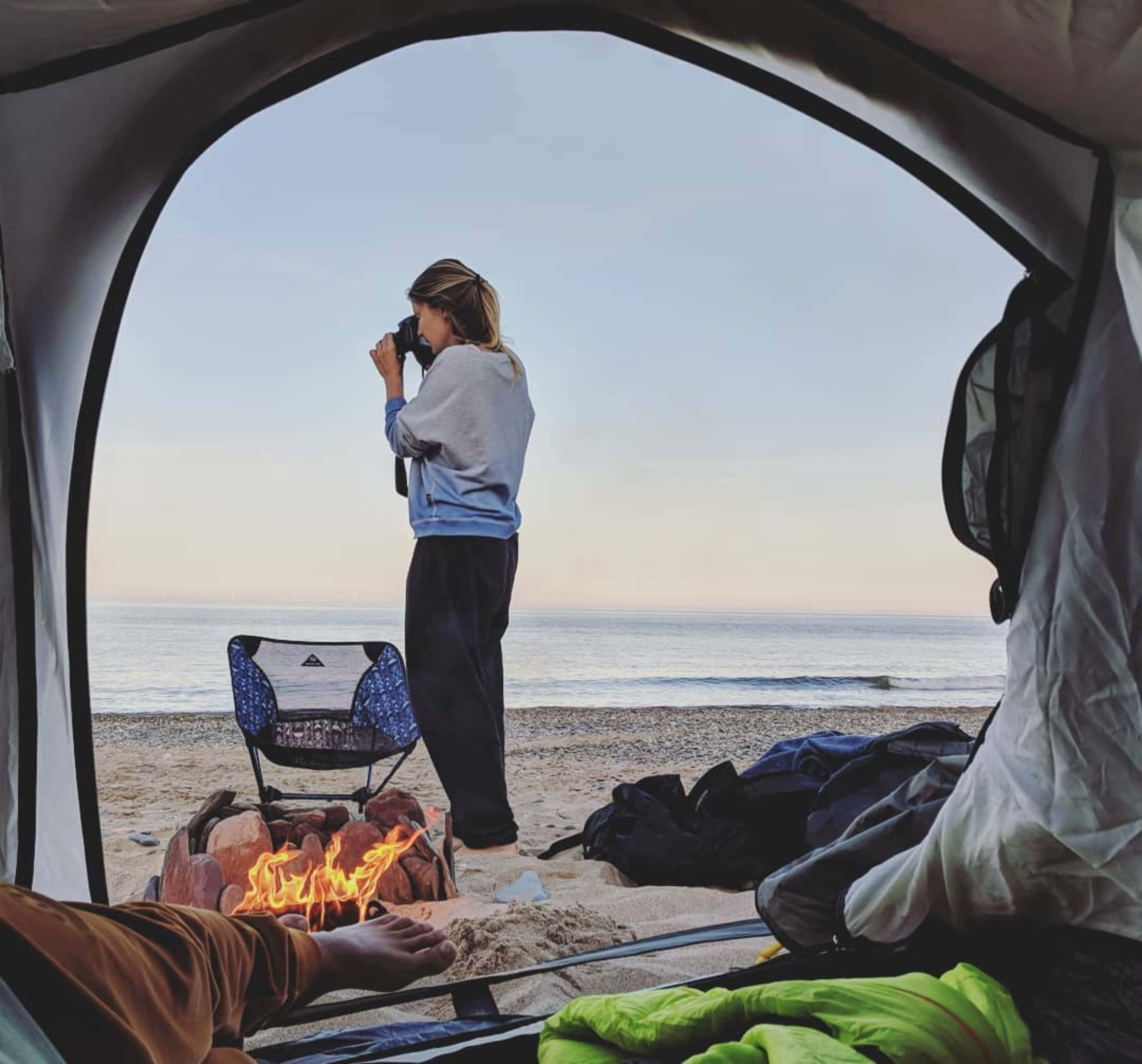 Minimalist Camping, tent, beach campfire, 2K Desktop Wallpaper