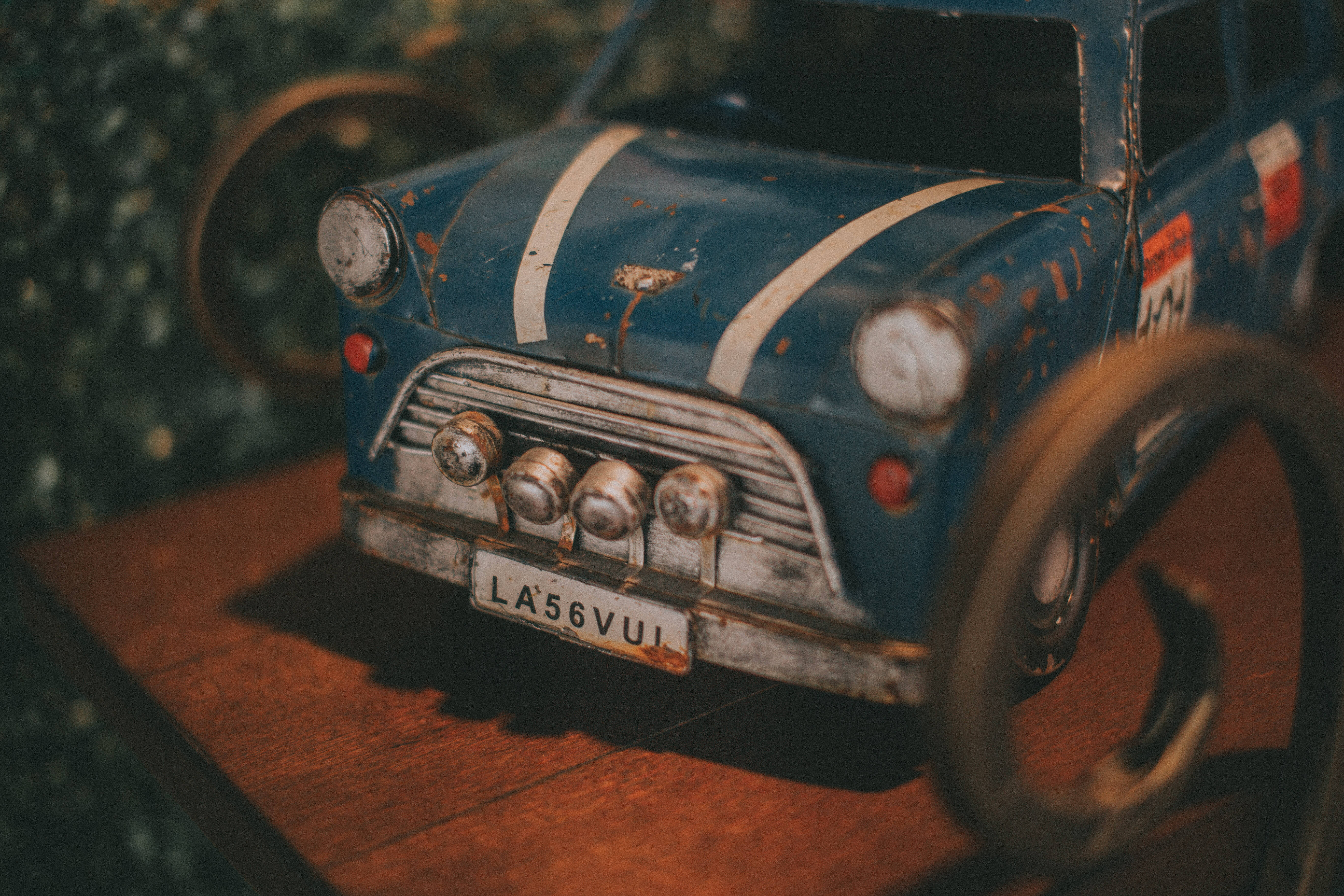 vintage race car model, blue, white stripes, 5K Desktop Wallpaper