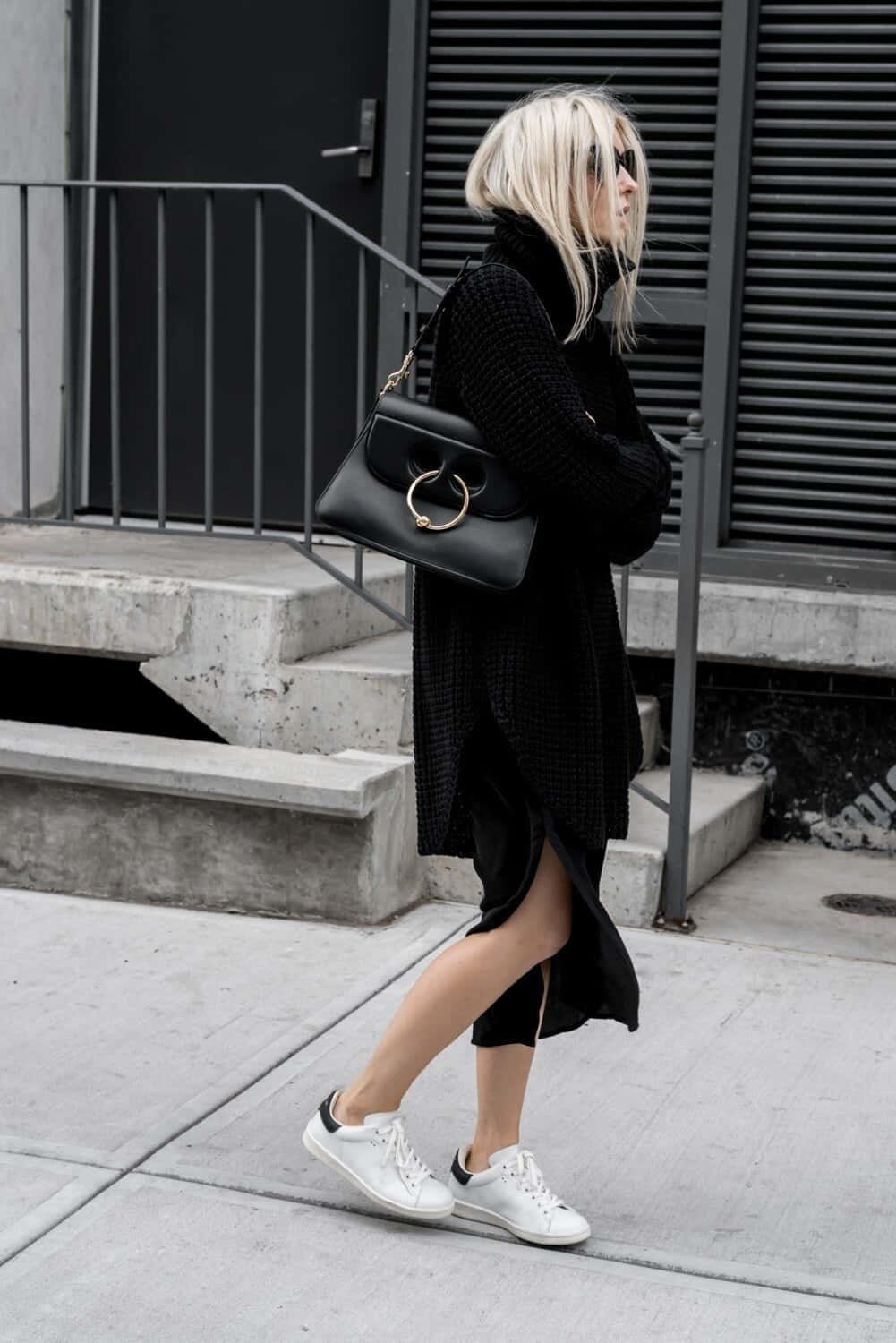 minimalist fashion, blonde woman, all black, HD Phone Wallpaper