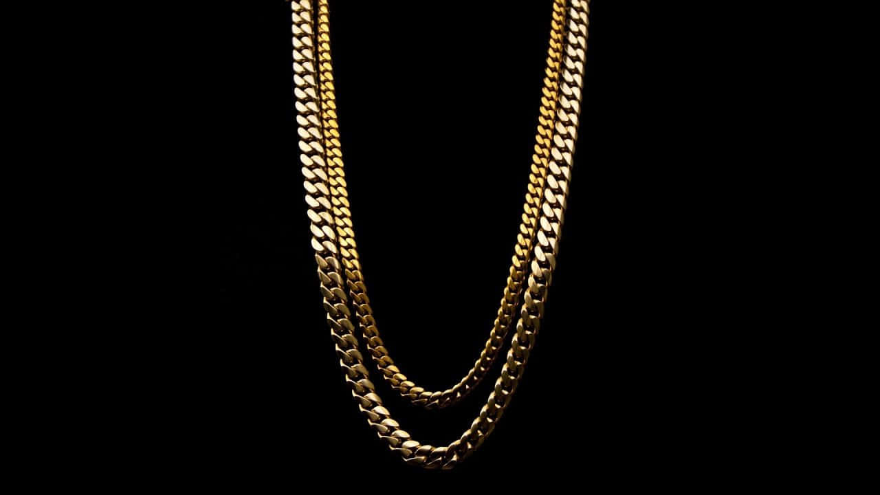 14kt gold chain, gleaming gold chains, stark black background, HD Desktop Wallpaper