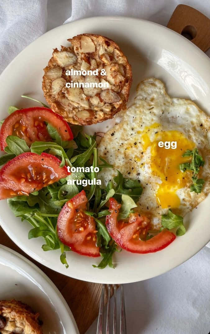 sunny-side-up egg, sliced tomatoes, arugula, SD Phone Wallpaper