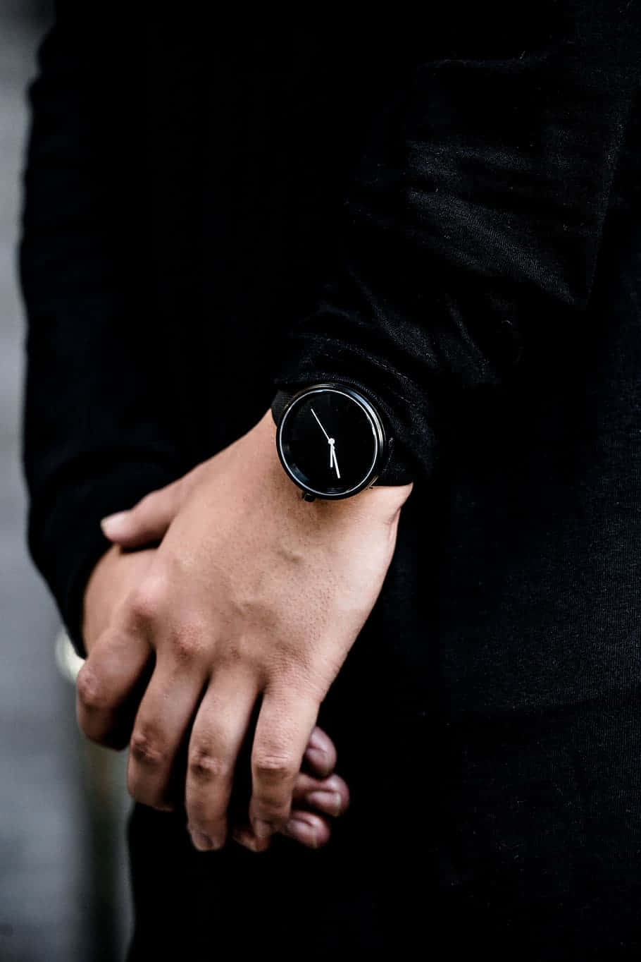minimalist black watch, dark textured sleeve, hands clasped together, HD Phone Wallpaper