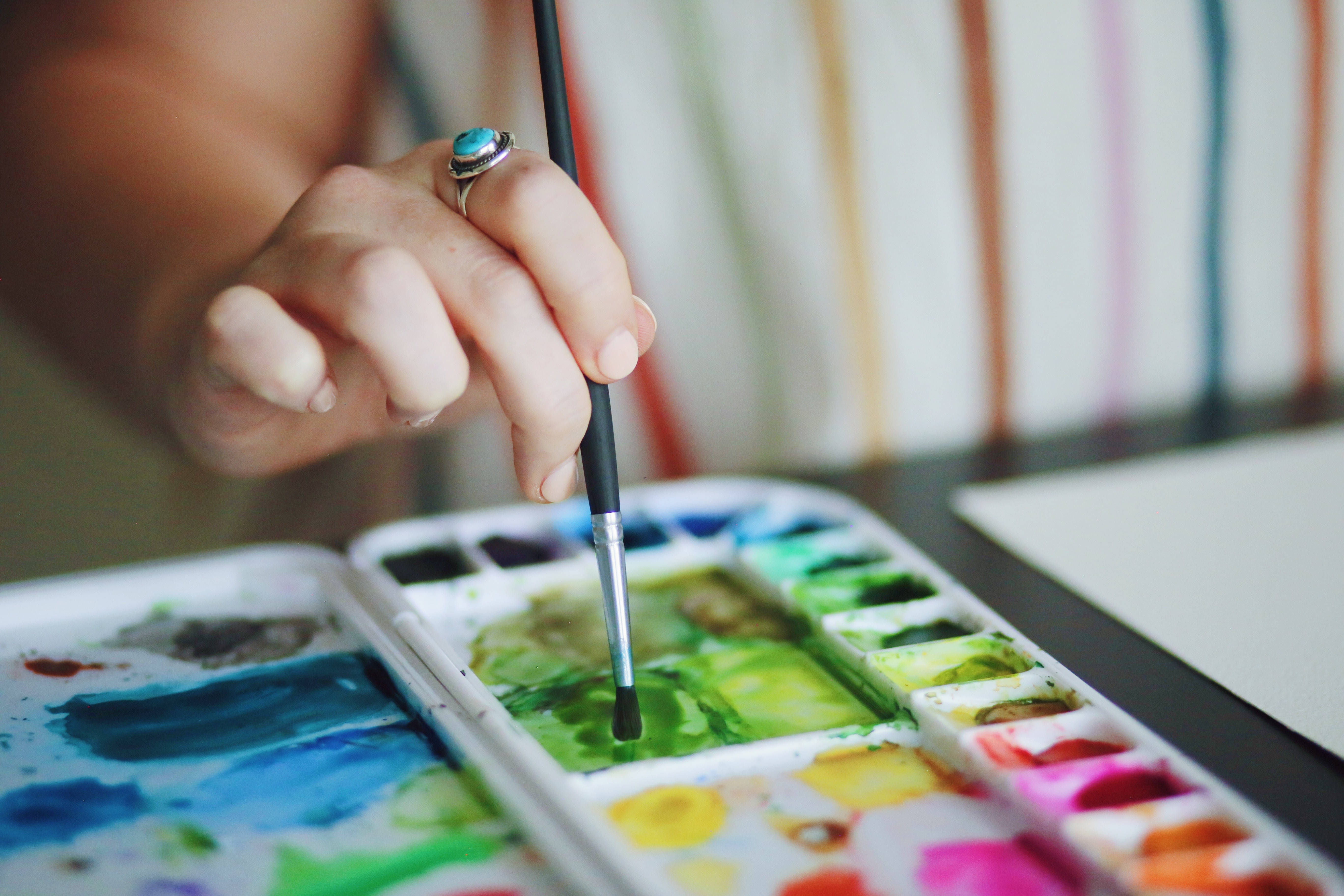 turquoise ring, watercolor palette, vibrant green blue, 5K Desktop Wallpaper