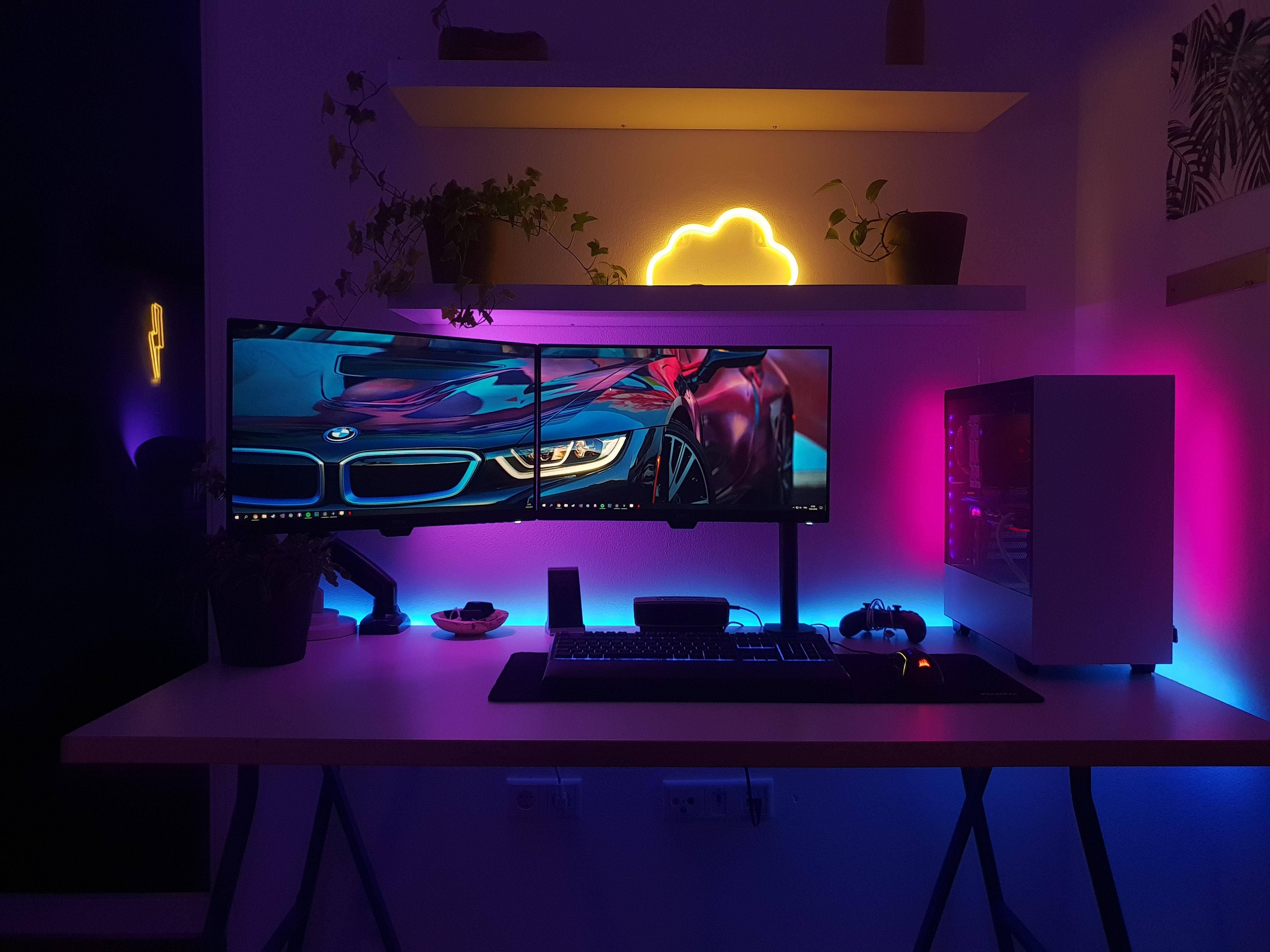 BMW wallpaper, glowing cloud lamp, dual monitors, 4K Desktop Wallpaper