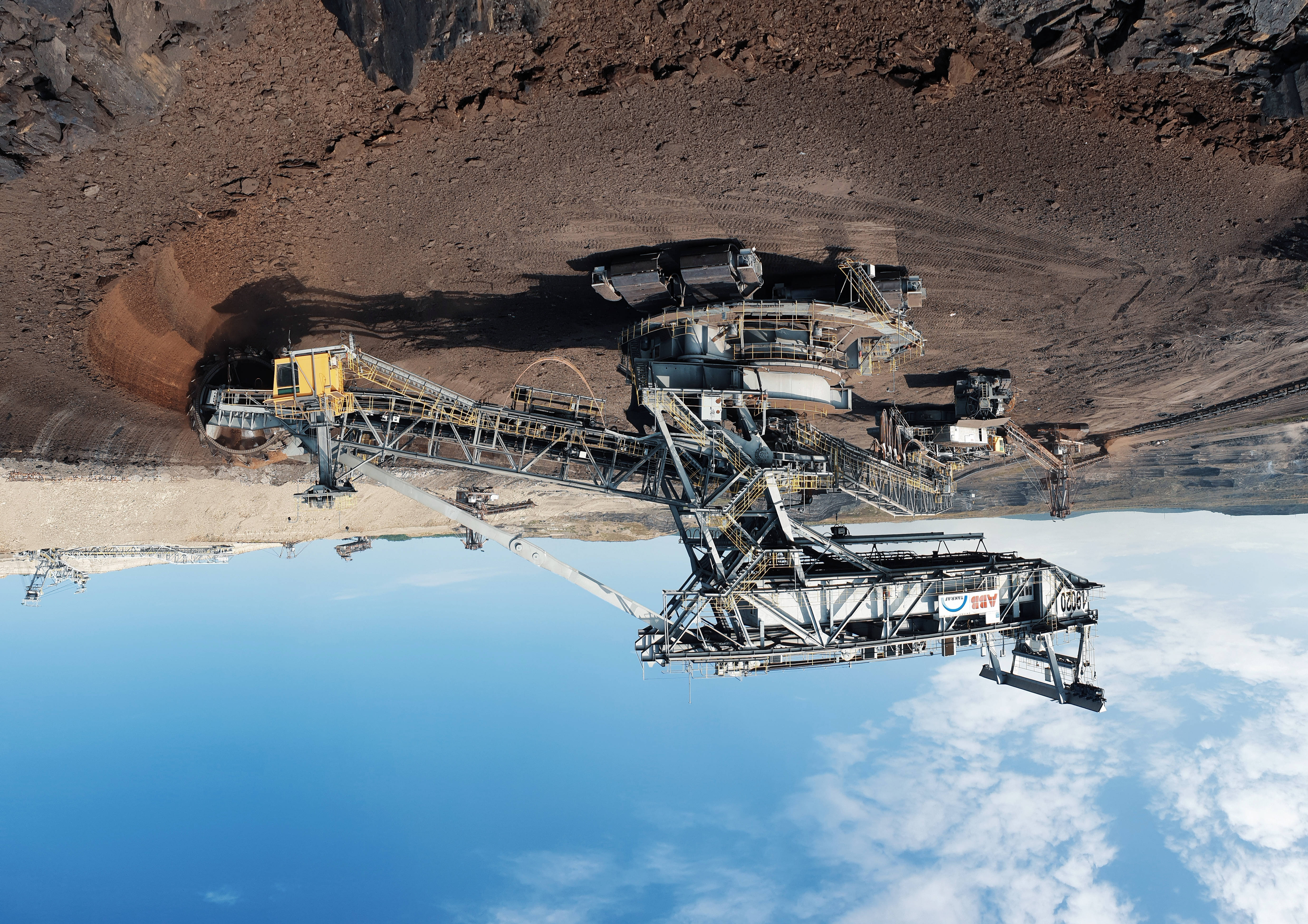 humongous mining machine, massive mining machinery, vast open-pit mine, 5K Desktop Wallpaper
