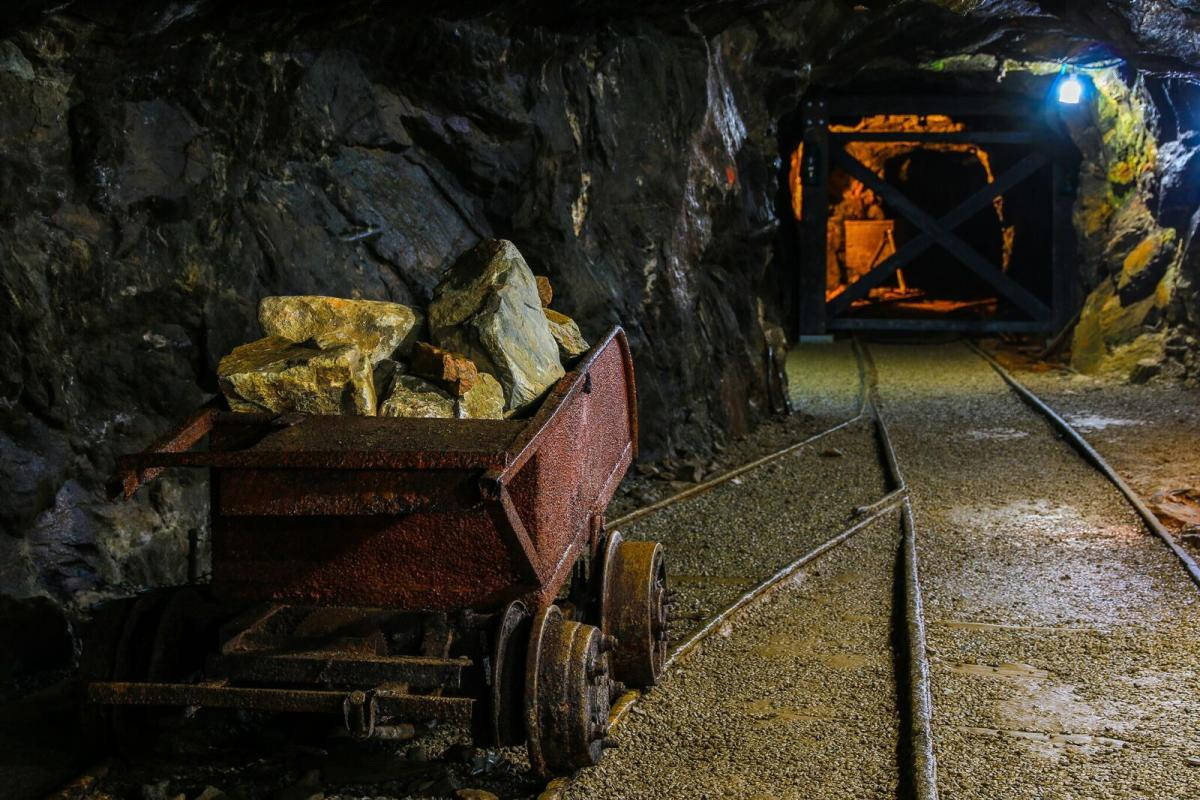 mining cart, lodes, goldmines, SD Desktop Wallpaper