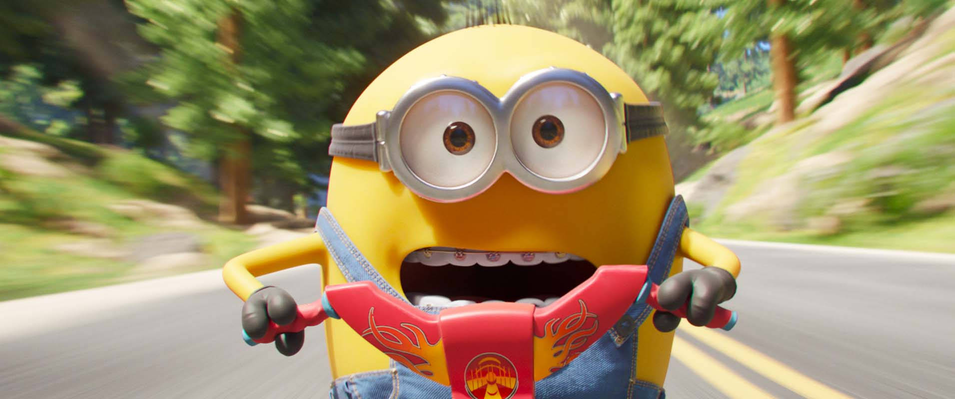 Minions The Rise Of Gru, yellow Minion, goggles, HD Desktop Wallpaper