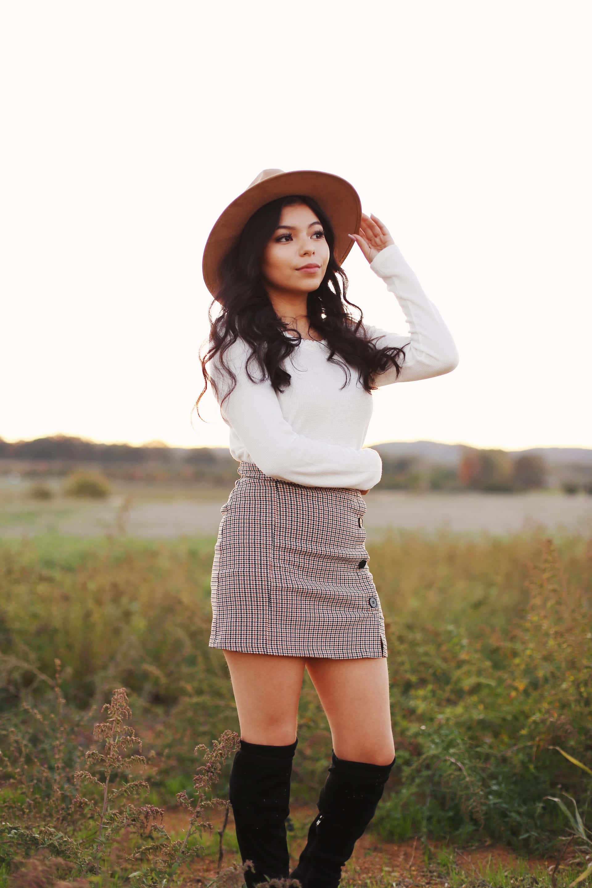 plaid skirt, brown hat, white sweater, 2K Phone Wallpaper