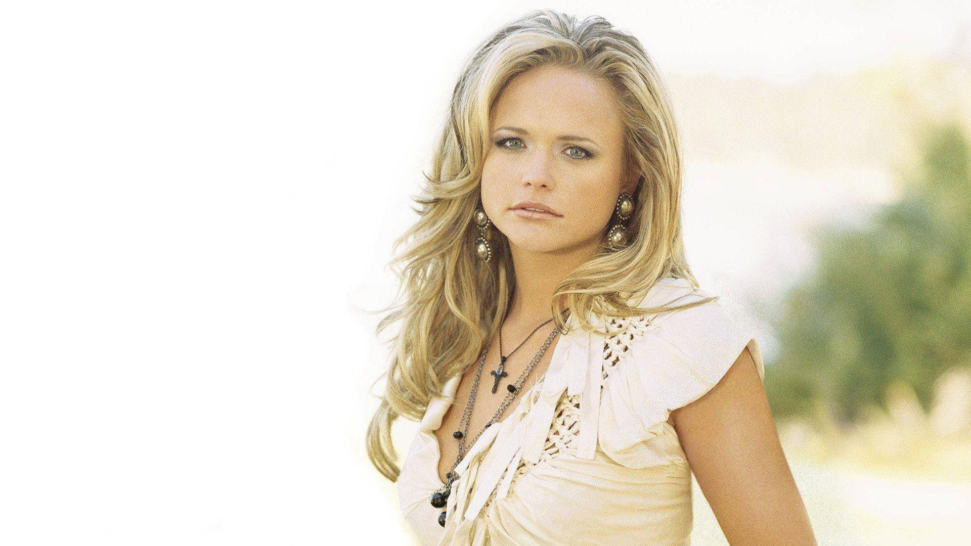 Miranda Lambert, white blouse, blonde woman, Full HD Desktop Wallpaper