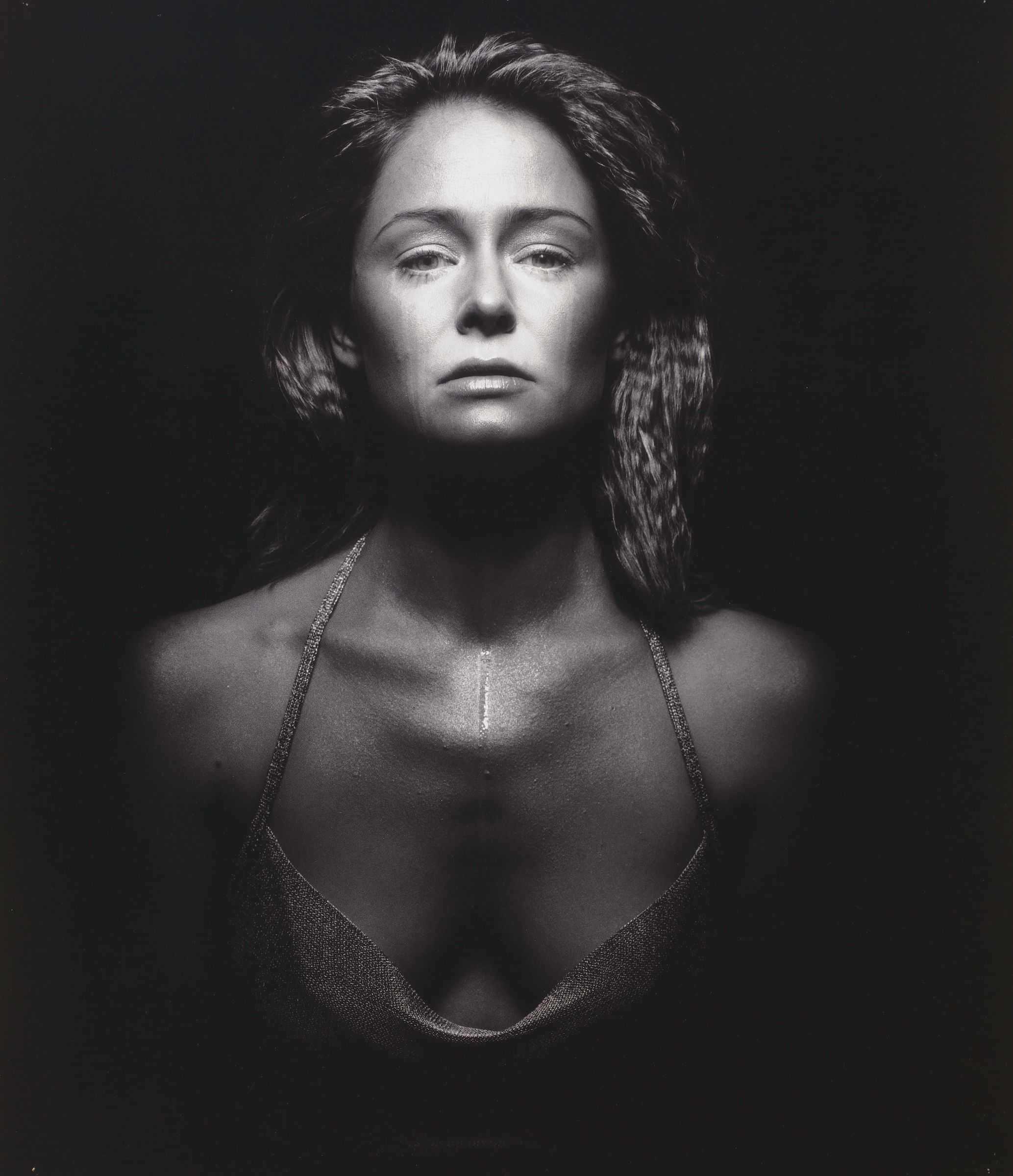 Miranda Otto, monochrome portrait, wet hair, Full HD Phone Wallpaper