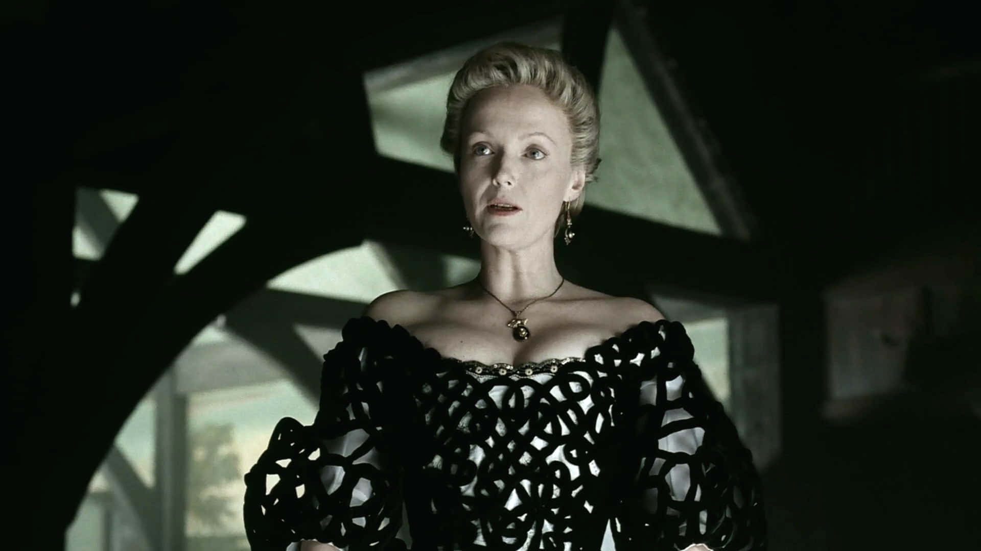 Miranda Richardson, black lace gown, dramatic lighting, Full HD Desktop Wallpaper