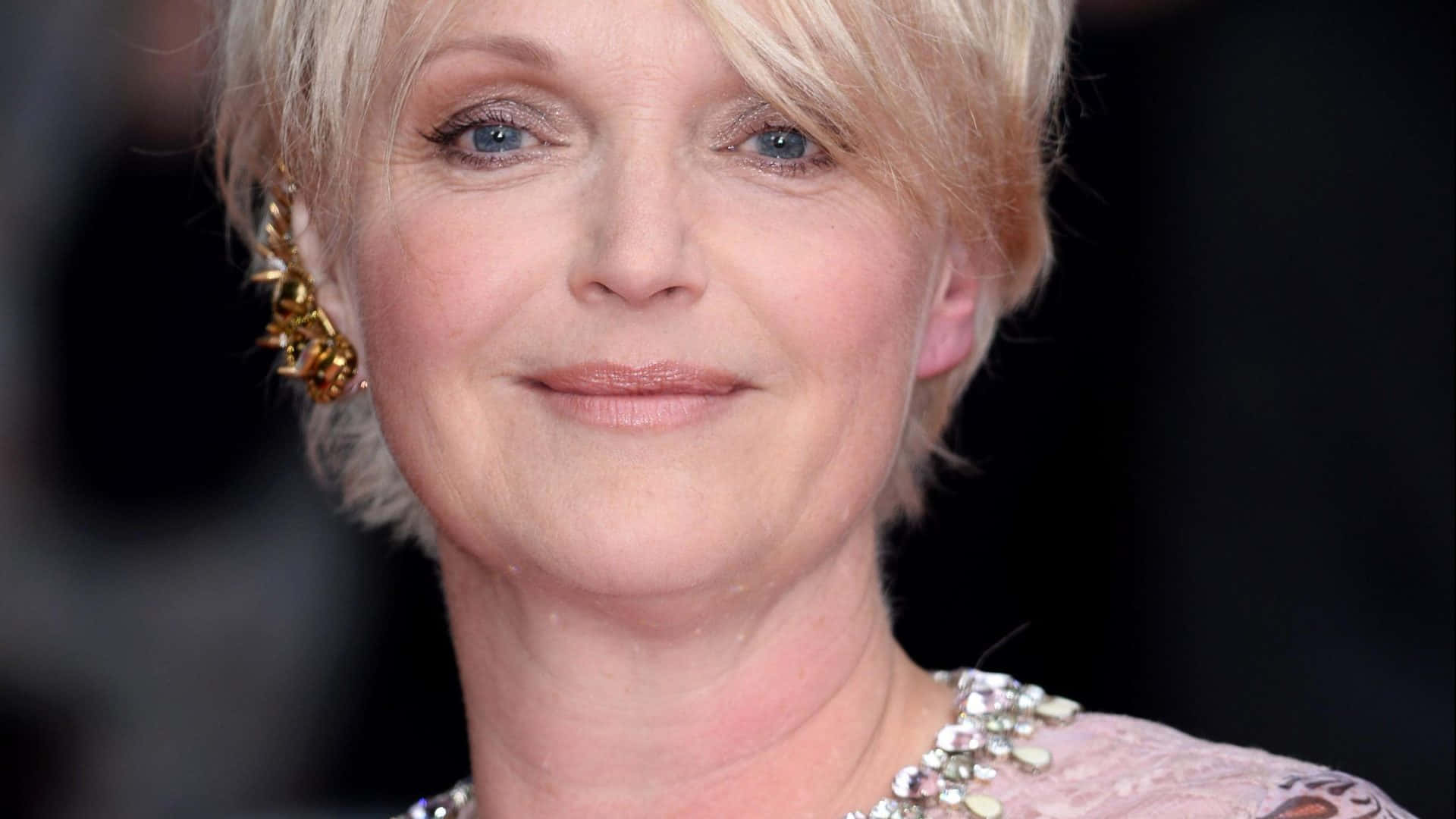 Miranda Richardson, red carpet event, short blonde hair, Full HD Desktop Wallpaper