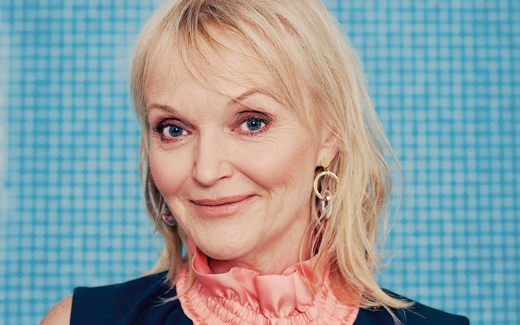 Miranda Richardson, elegant red dress, blonde hair, HD Desktop Wallpaper