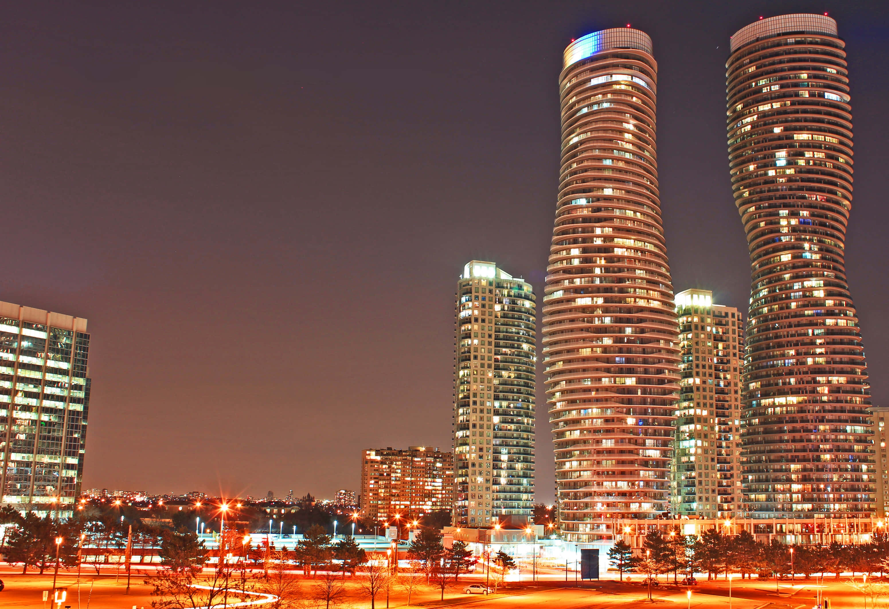 Mississauga, twilight skyline, glass towers, 2K Desktop Wallpaper