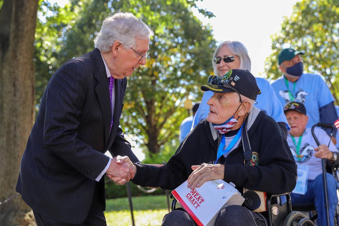 Mitch McConnell, old man on wheelchair, suited man, HD Desktop Wallpaper