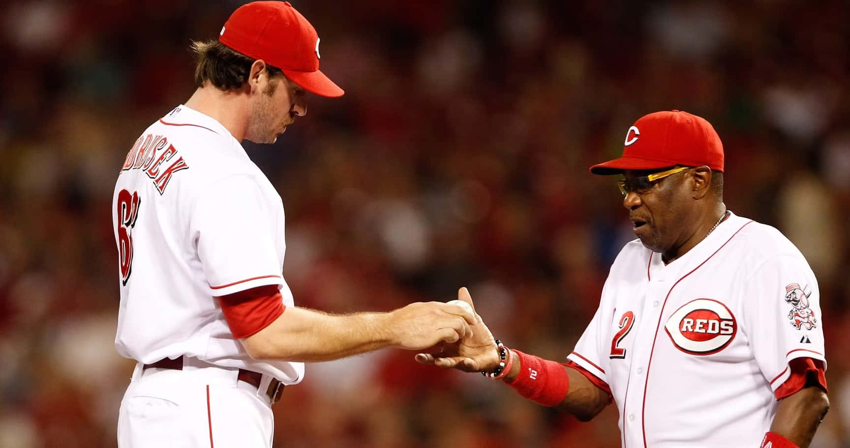 MLB players, red and white uniforms, brightly lit field, HD Desktop Wallpaper