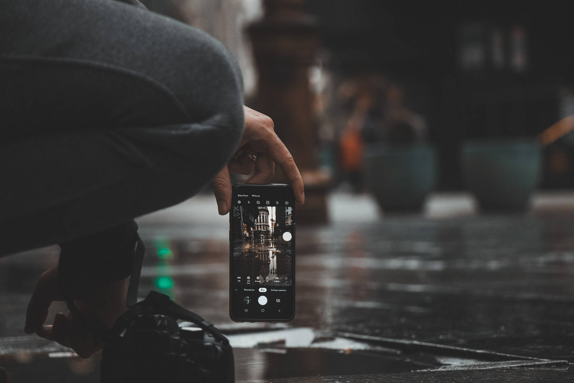 smartphone, rainy urban street scene, reflections, Full HD Desktop Wallpaper