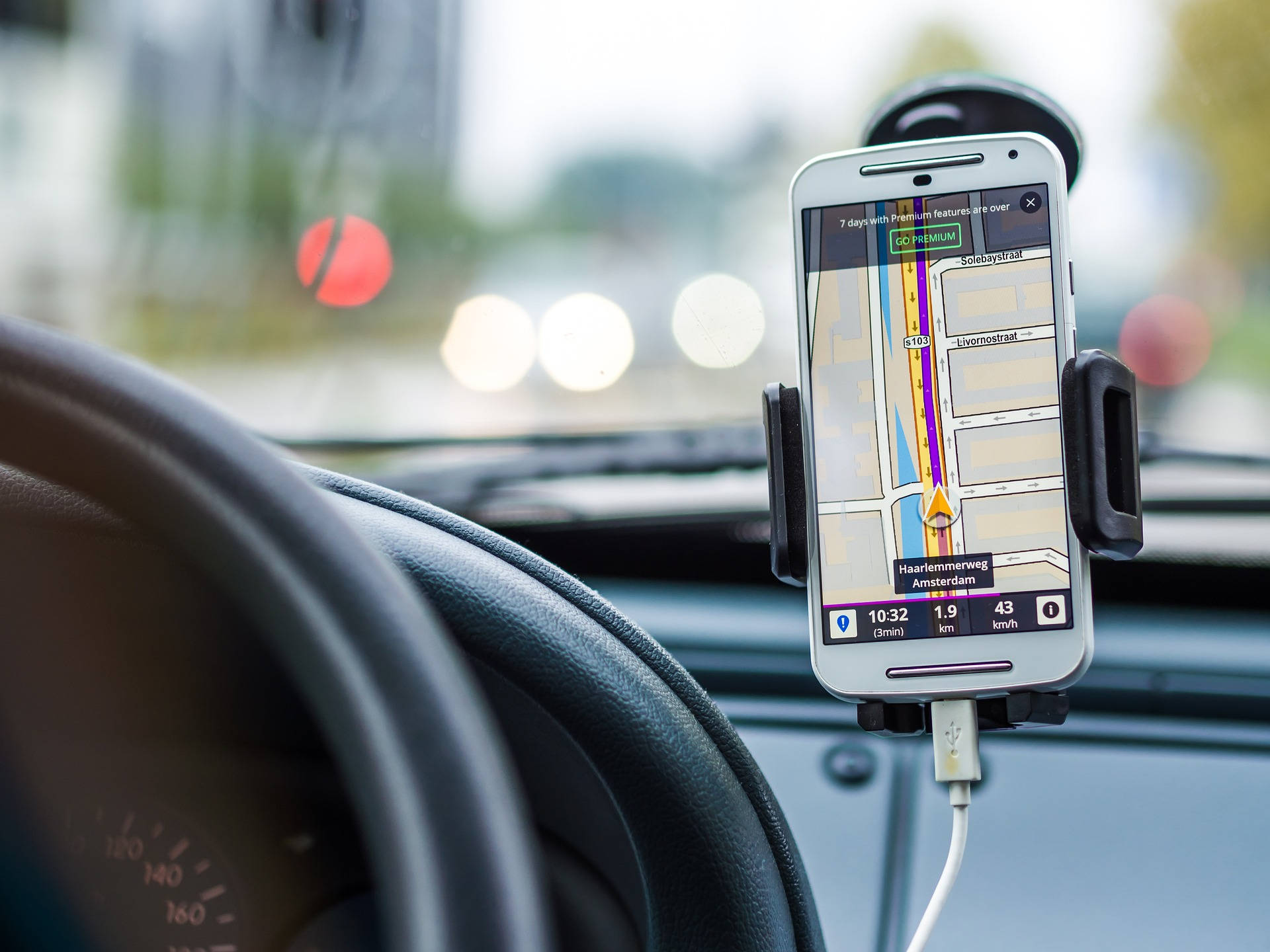 smartphone, car dashboard, GPS navigation map, Full HD Desktop Wallpaper