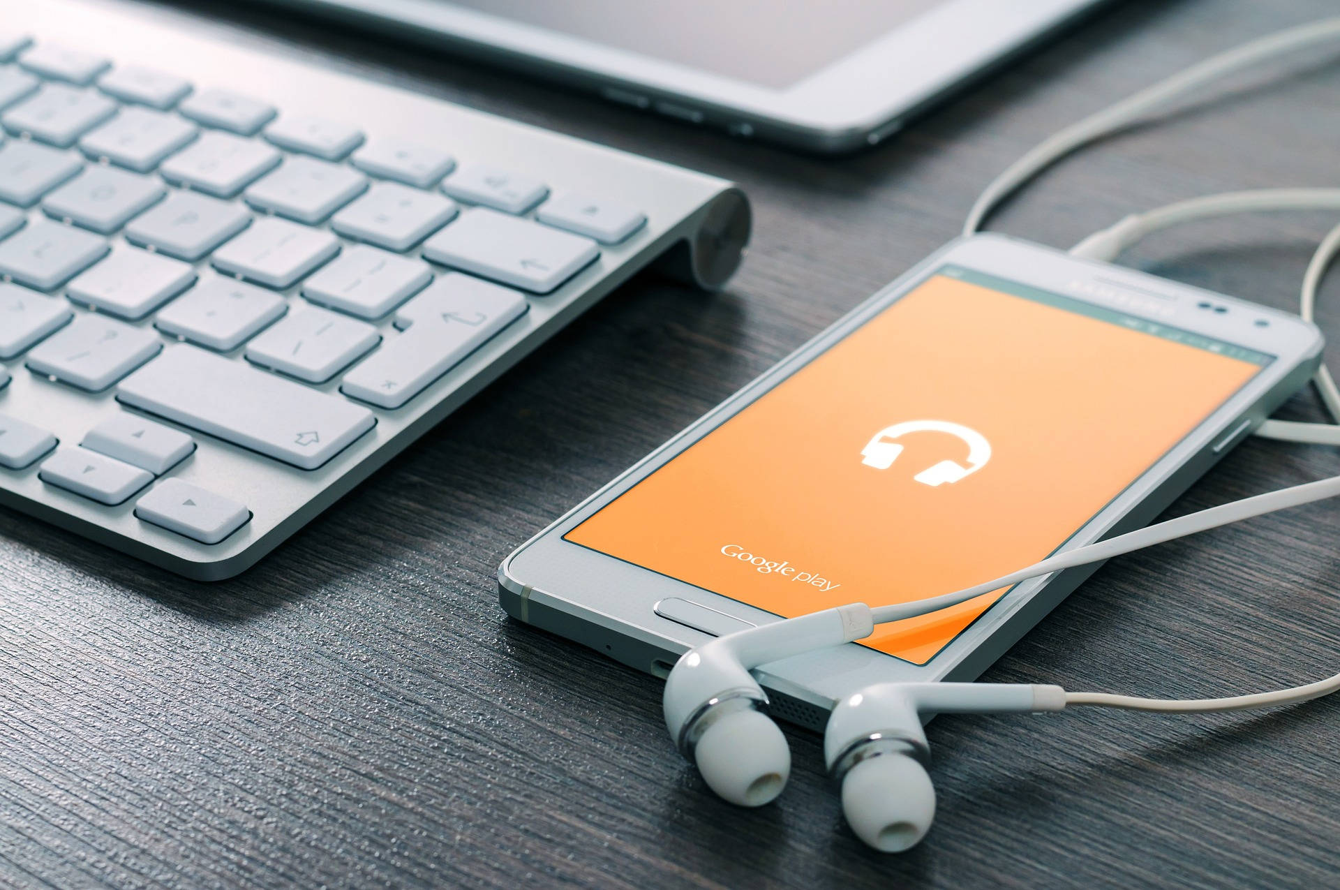 smartphone, earbuds, keyboard, Full HD Desktop Wallpaper