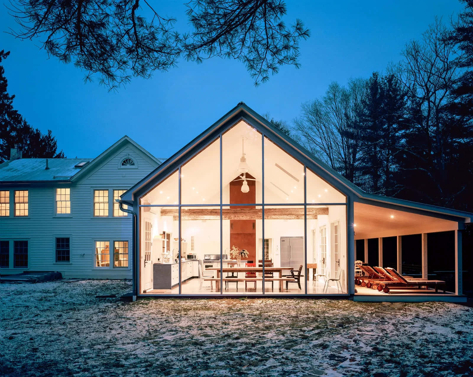 modern farmhouse, glass-walled house, snowy twilight sky, HD Desktop Wallpaper
