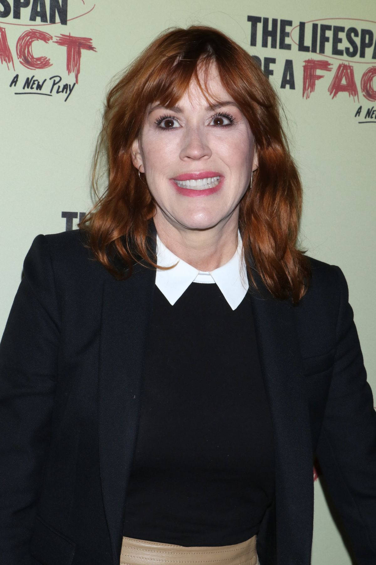 Molly Ringwald, red hair, black blazer, HD Phone Wallpaper