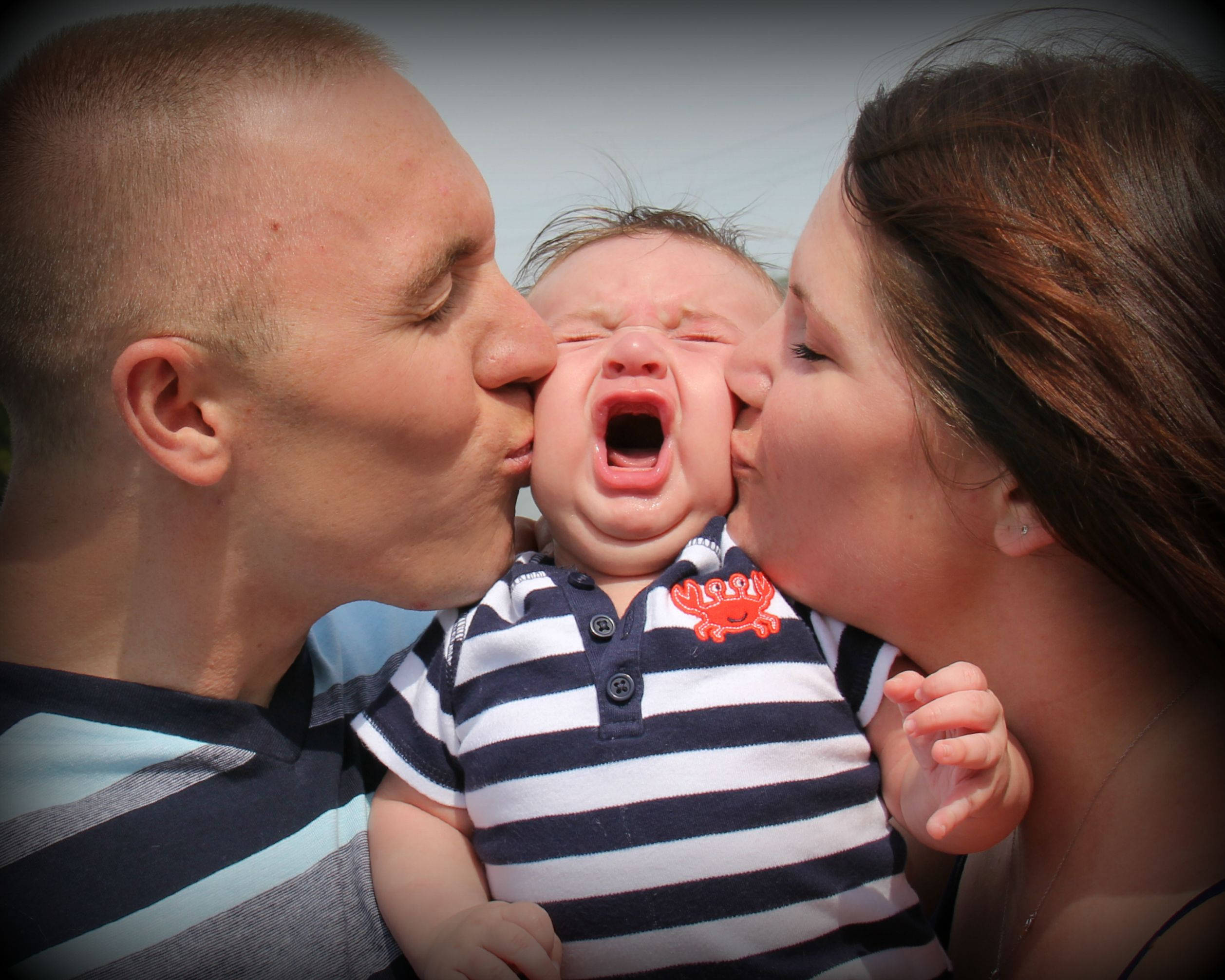 Mom And Dad, crying baby, striped shirt, Full HD Desktop Wallpaper