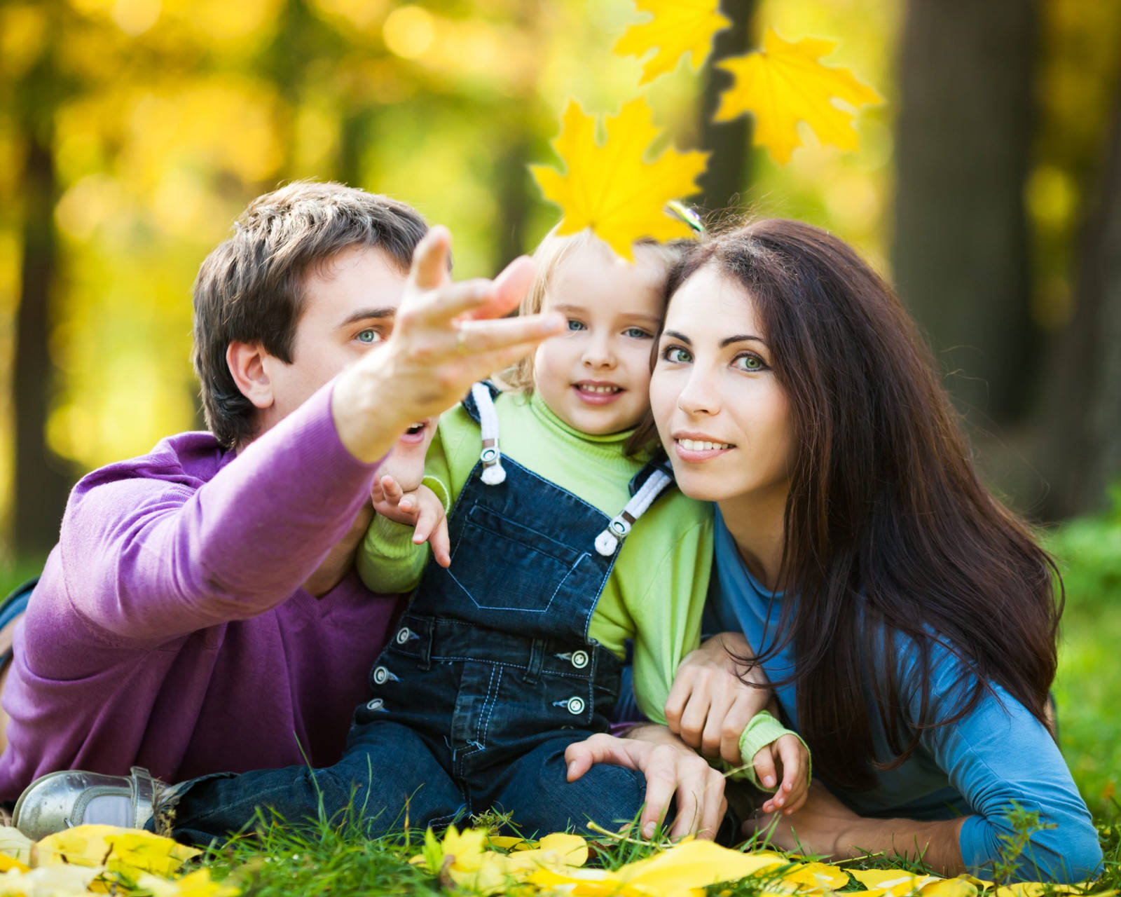 Mom And Dad, autumn leaf, golden autumn leaves, HD Desktop Wallpaper