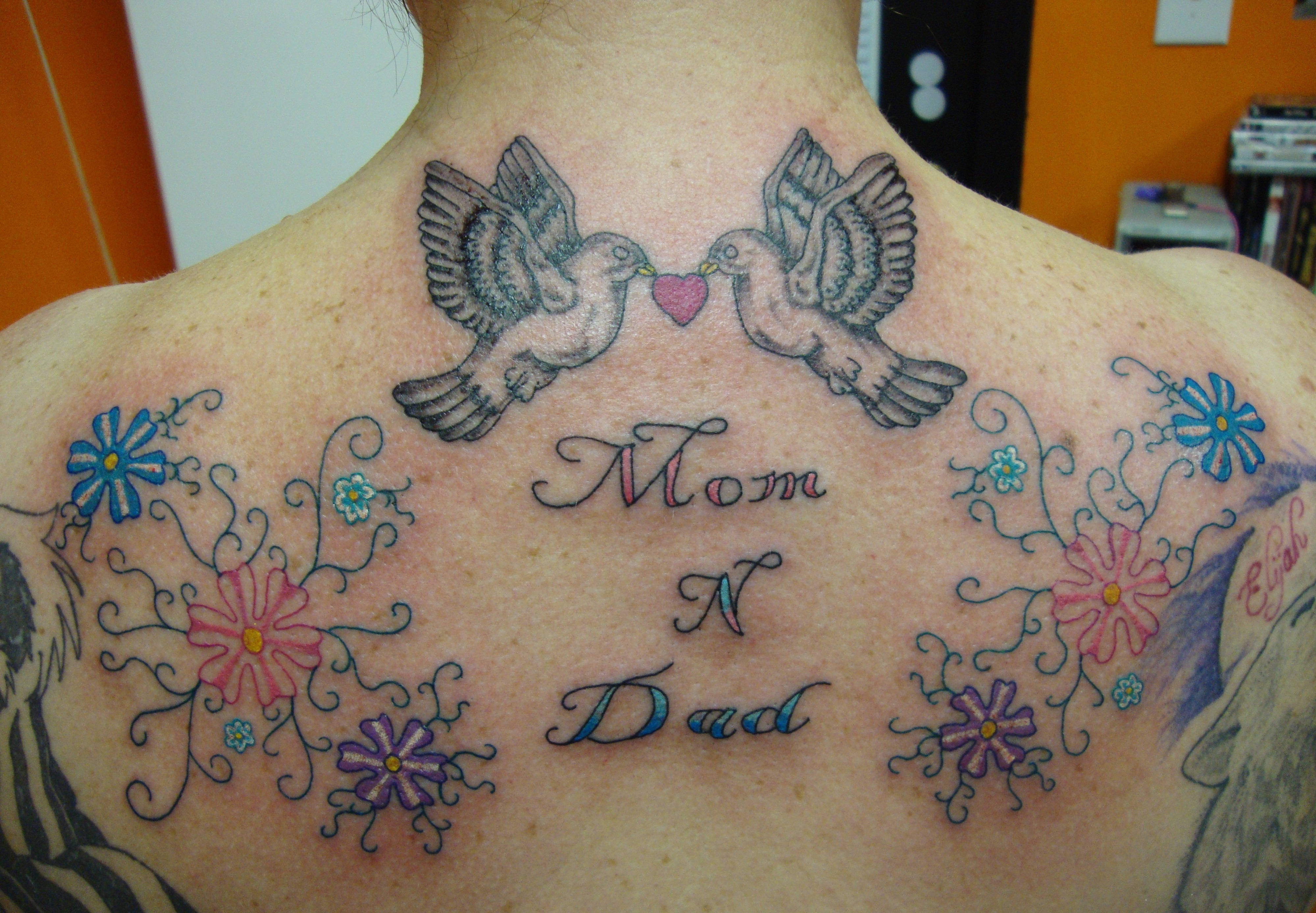 Mom N Dad, floral tattoo, doves, 4K Desktop Wallpaper