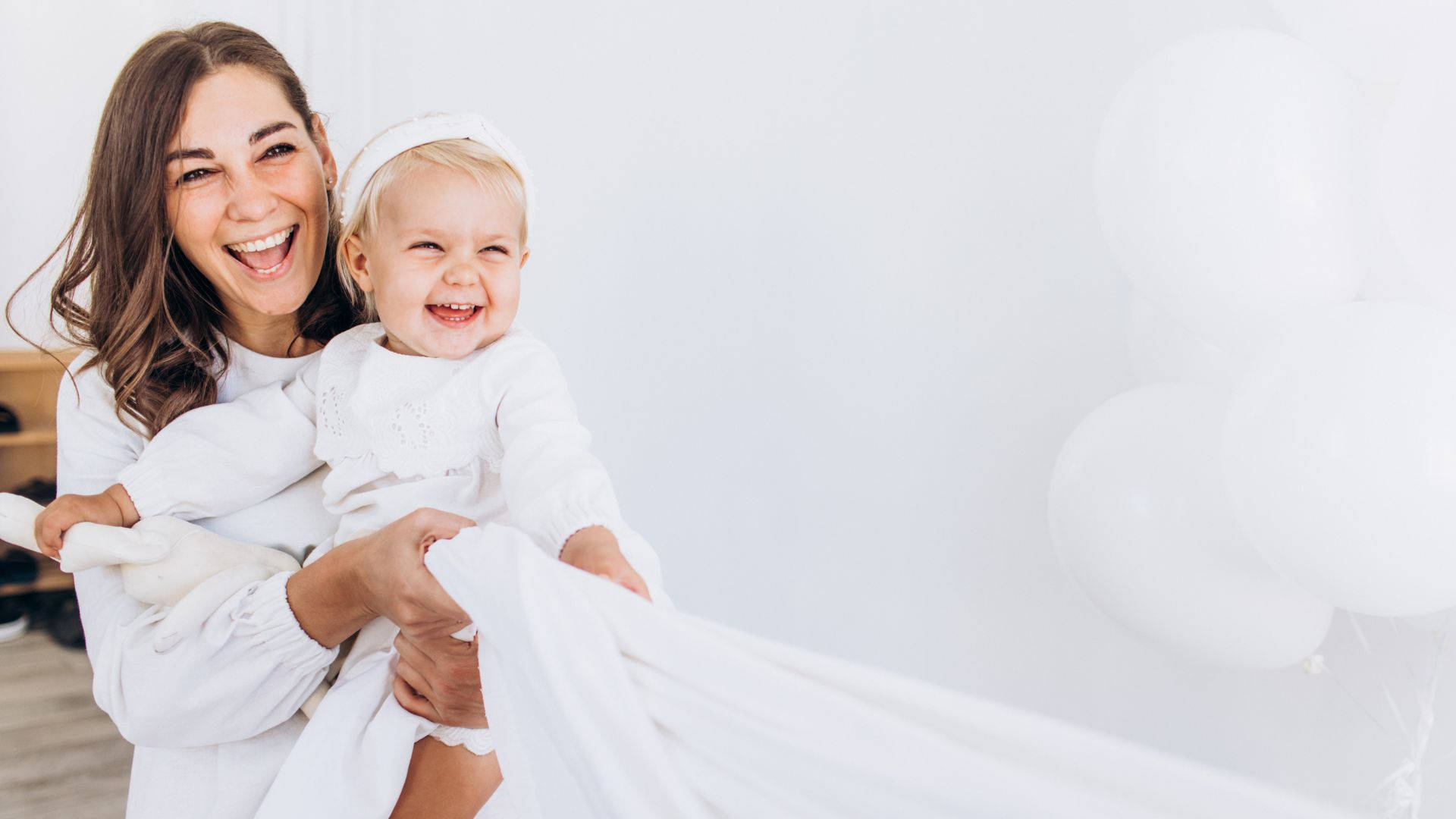 Mom, white cloth, white outfits, Full HD Desktop Wallpaper