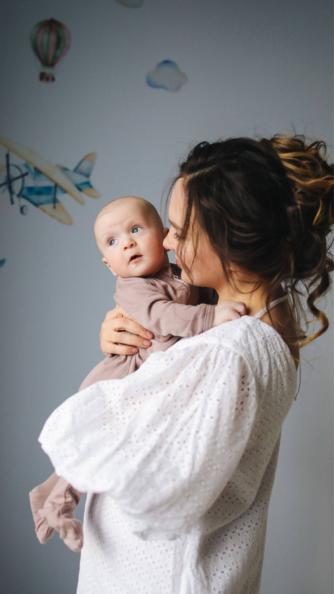 Mom, white blouse, baby, Full HD Phone Wallpaper
