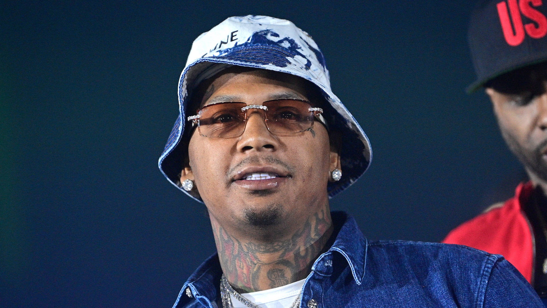 Moneybagg Yo, denim bucket hat, glasses, Full HD Desktop Wallpaper