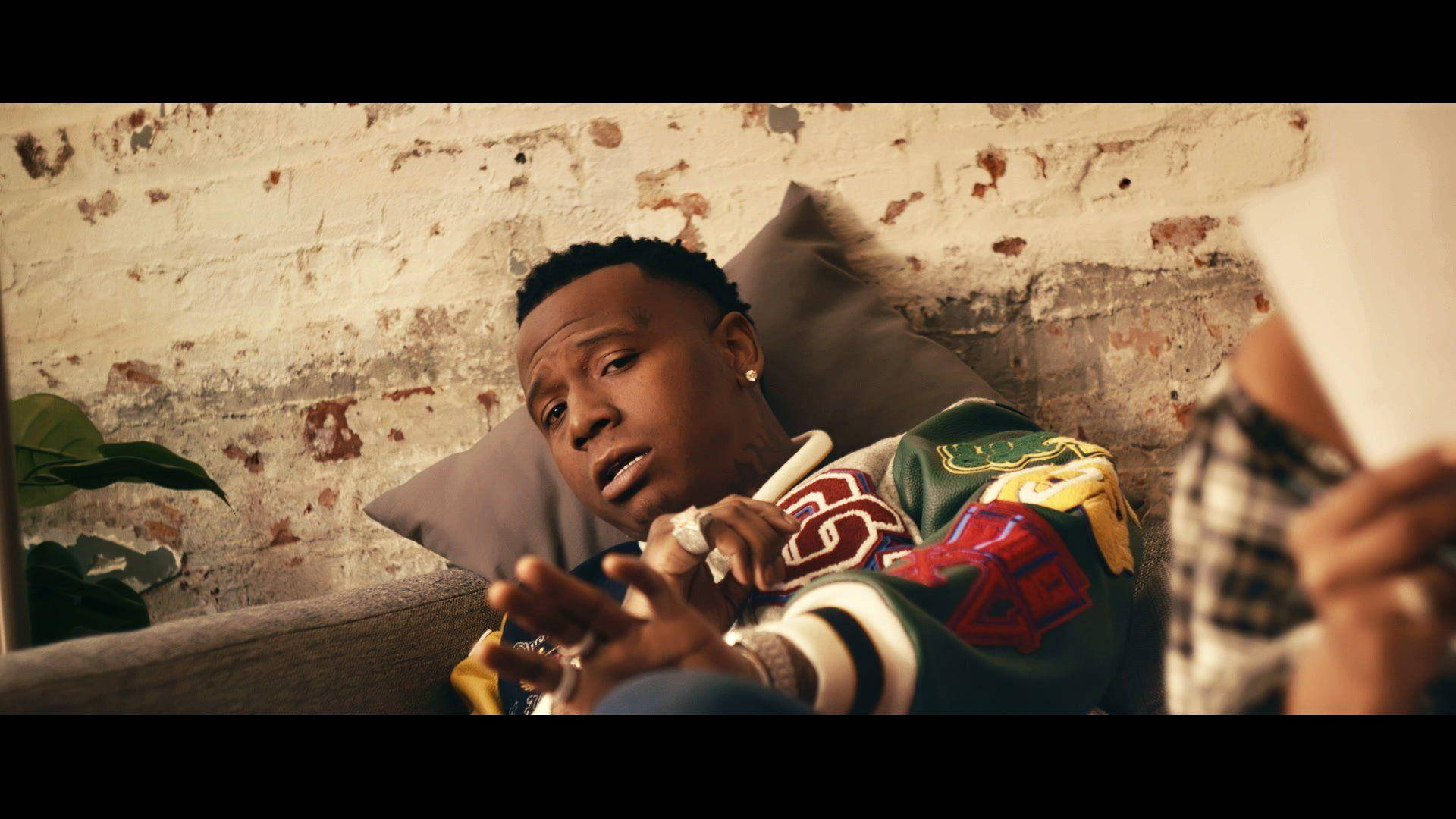 Moneybagg Yo, colorful jacket, couch, Full HD Desktop Wallpaper