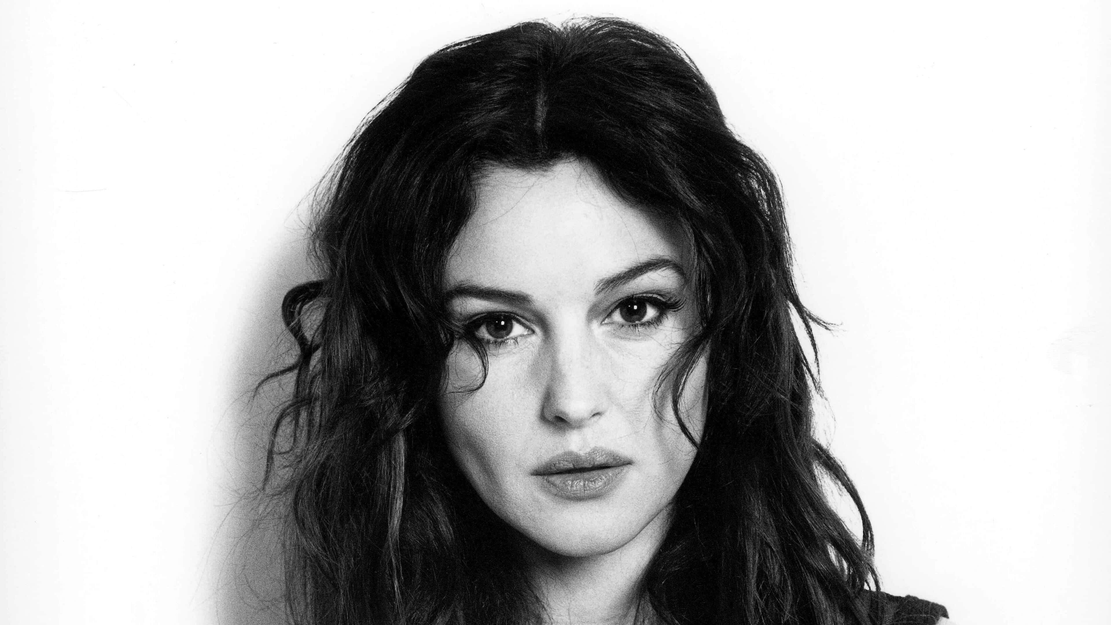 Monica Bellucci, black and white portrait, tousled dark hair, 4K Desktop Wallpaper