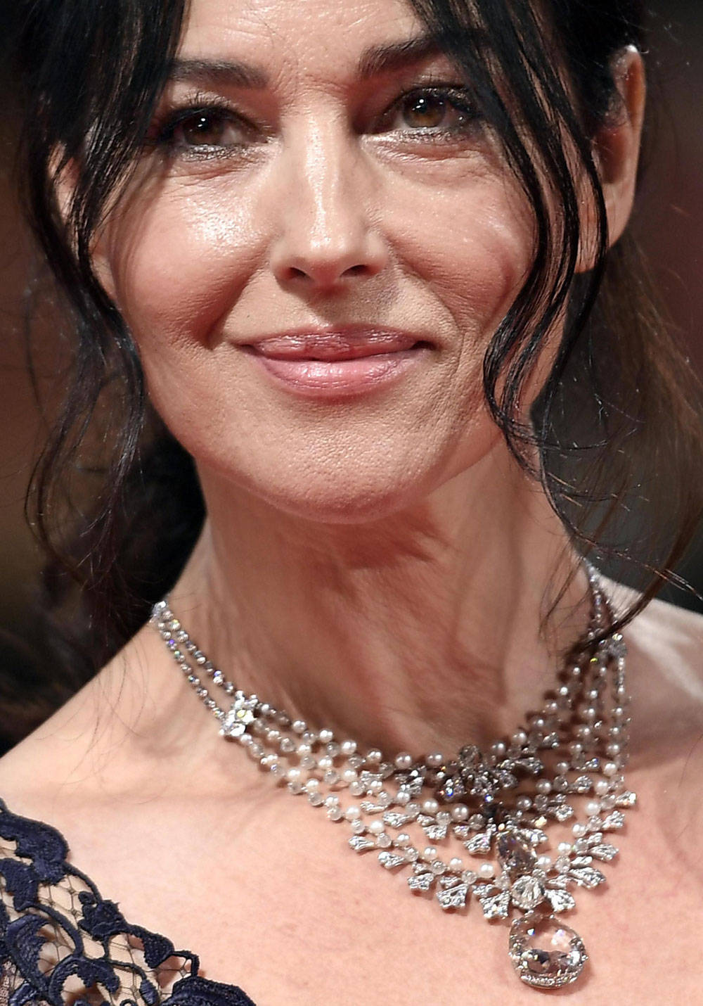 2017 Cannes Film Festival, Monica Bellucci, diamond and pearl necklace, HD Phone Wallpaper