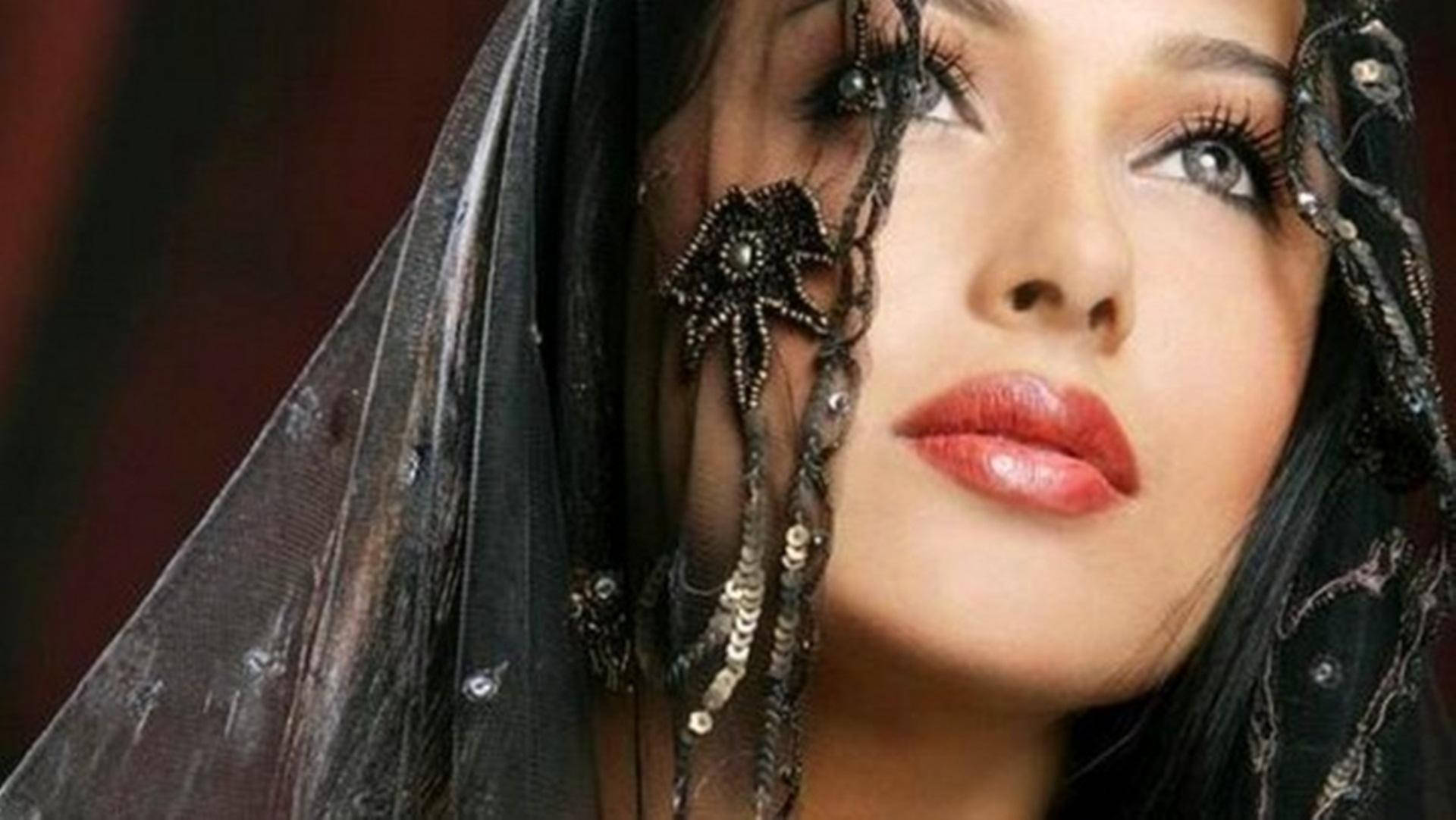 Monica Bellucci, black veiled headpiece, sequins, Full HD Desktop Wallpaper