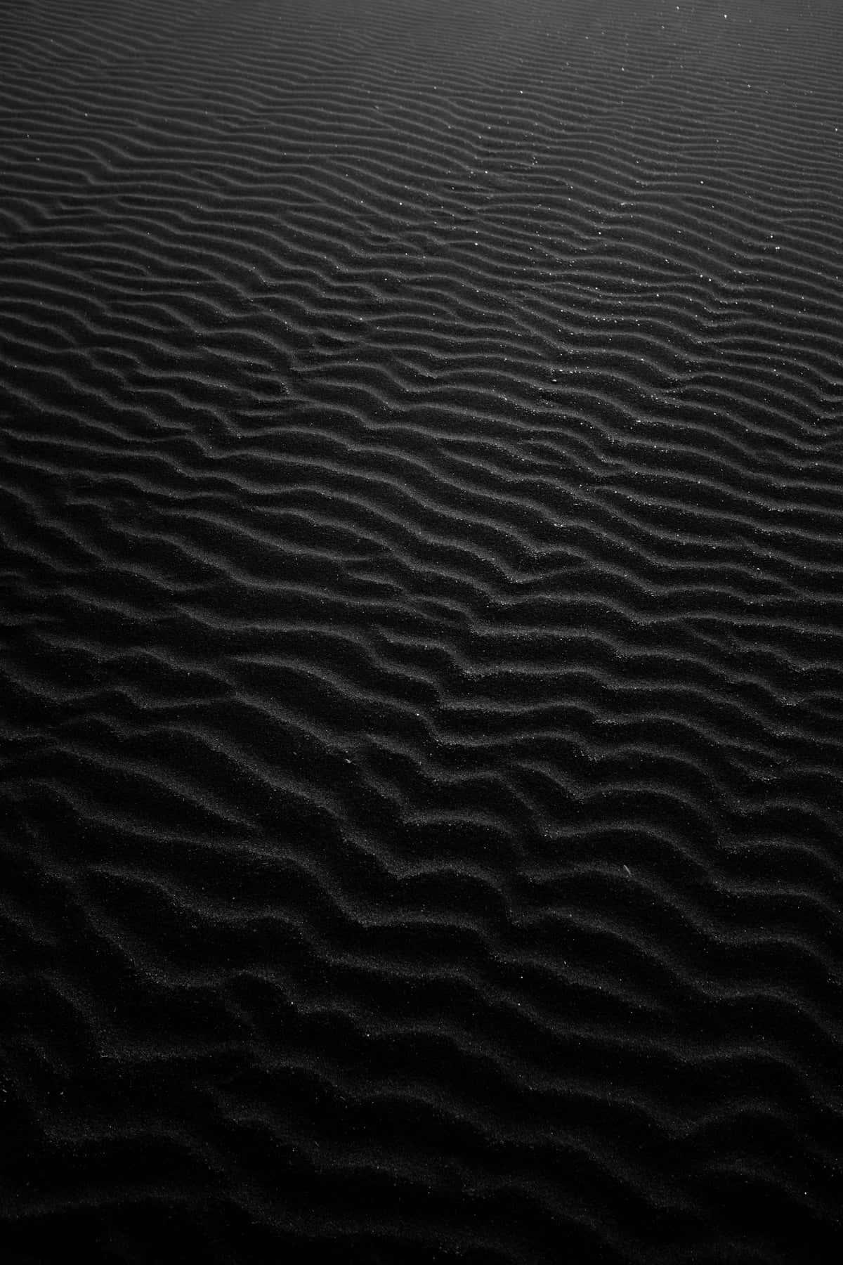 Monochrome, sand ripples, dark rippled sand, HD Phone Wallpaper